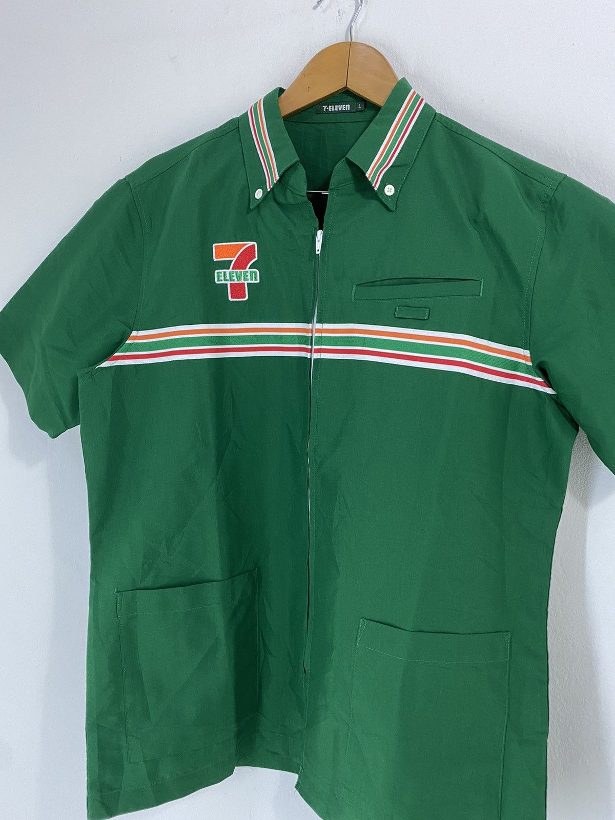 Uniform Wares × Vintage Vintage 90’s 7 Eleven Uniform Worker Embroidered Logo Design Size US L / EU 52-54 / 3 - 3 Thumbnail