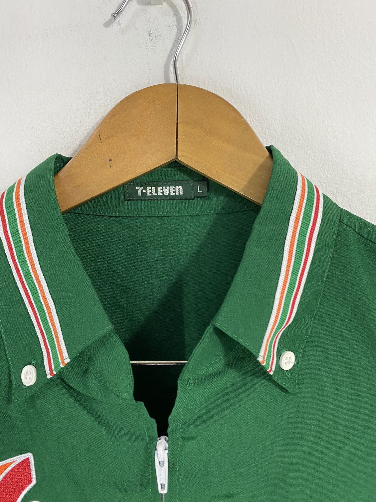 Uniform Wares × Vintage Vintage 90’s 7 Eleven Uniform Worker Embroidered Logo Design Size US L / EU 52-54 / 3 - 4 Thumbnail