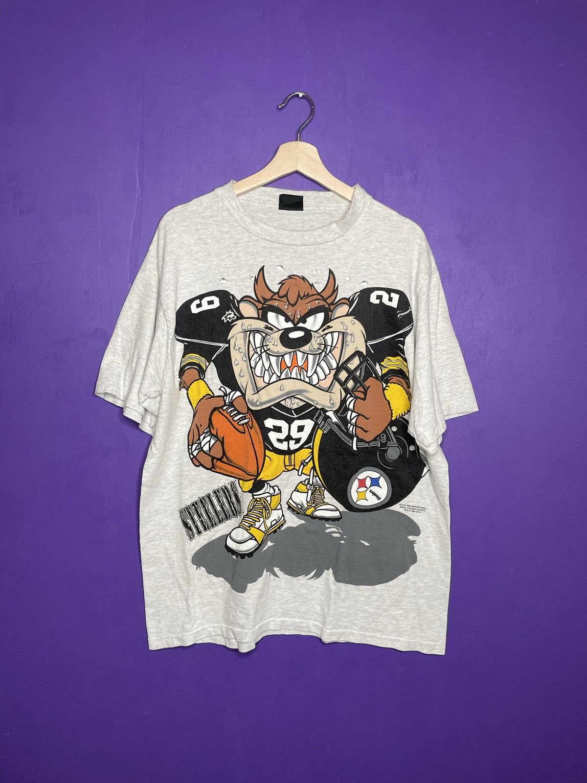 image of Nfl x Vintage Pittsburg Steelers Taz Big Print T-Shirt in Grey, Men's (Size XL)