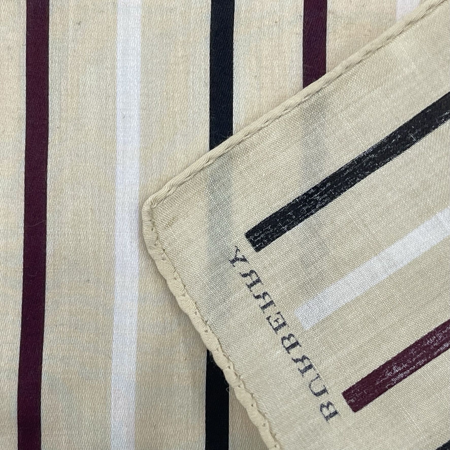 Burberry Burberry Headscarf Neckerchief Handkerchief- 4109 Size ONE SIZE - 11 Thumbnail