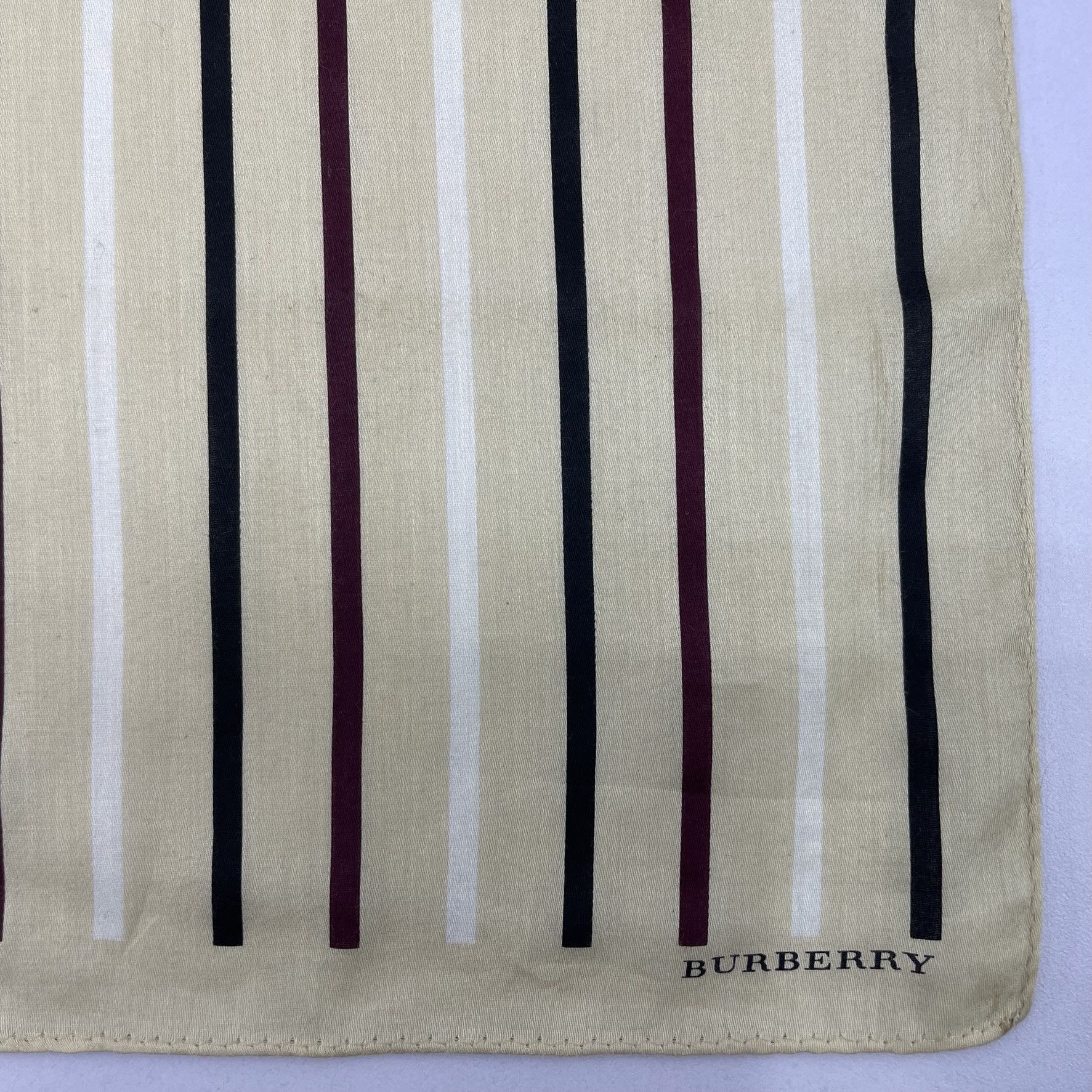 Burberry Burberry Headscarf Neckerchief Handkerchief- 4109 Size ONE SIZE - 10 Thumbnail