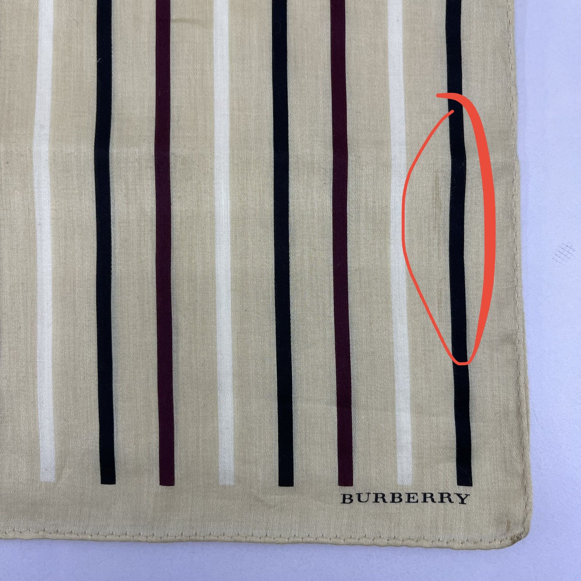 Burberry Burberry Headscarf Neckerchief Handkerchief- 4109 Size ONE SIZE - 12 Thumbnail