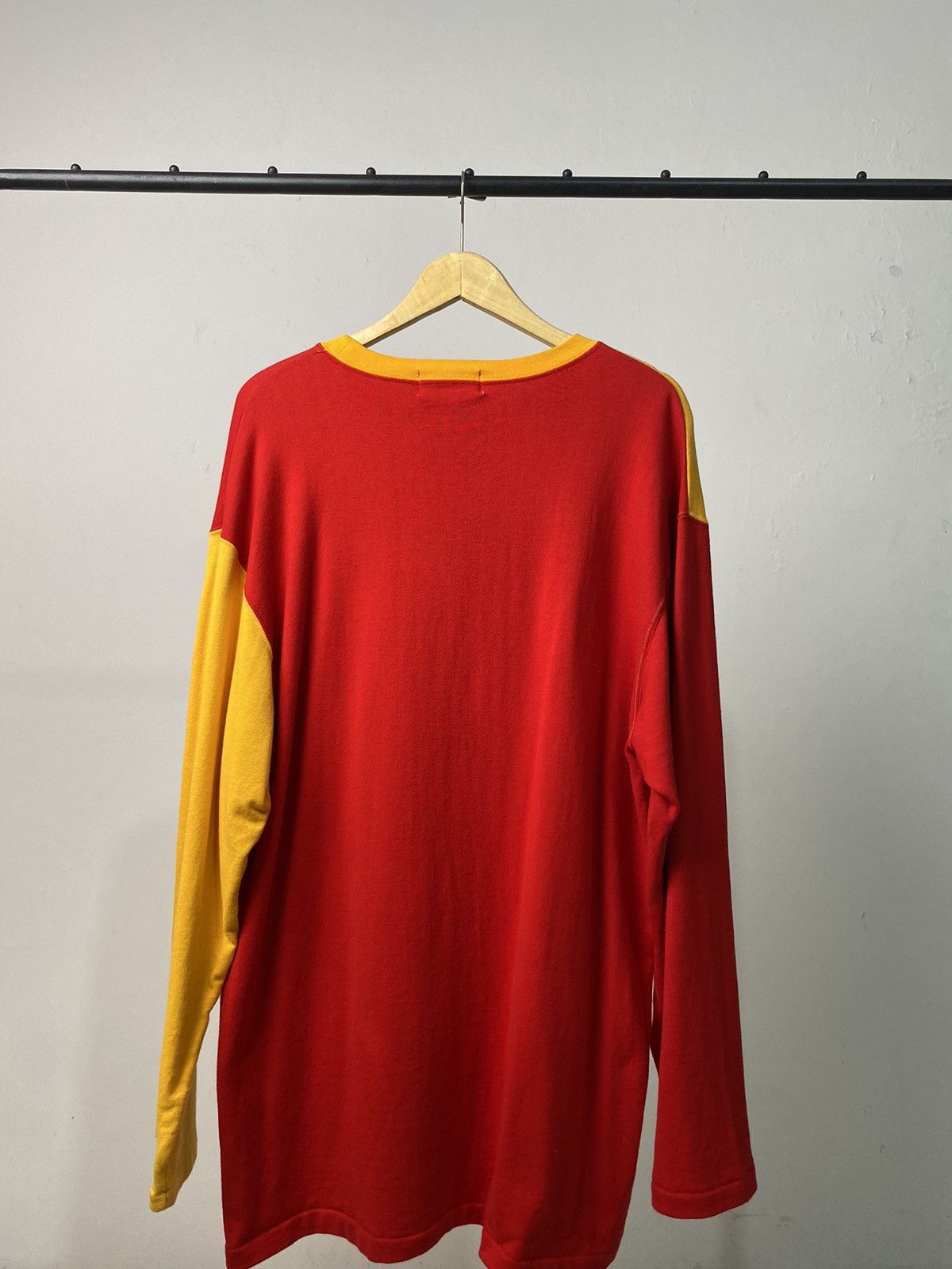 Girl Skateboards Bitch Sweatshirt Vintage Two Tone Size US XL / EU 56 / 4 - 2 Thumbnail