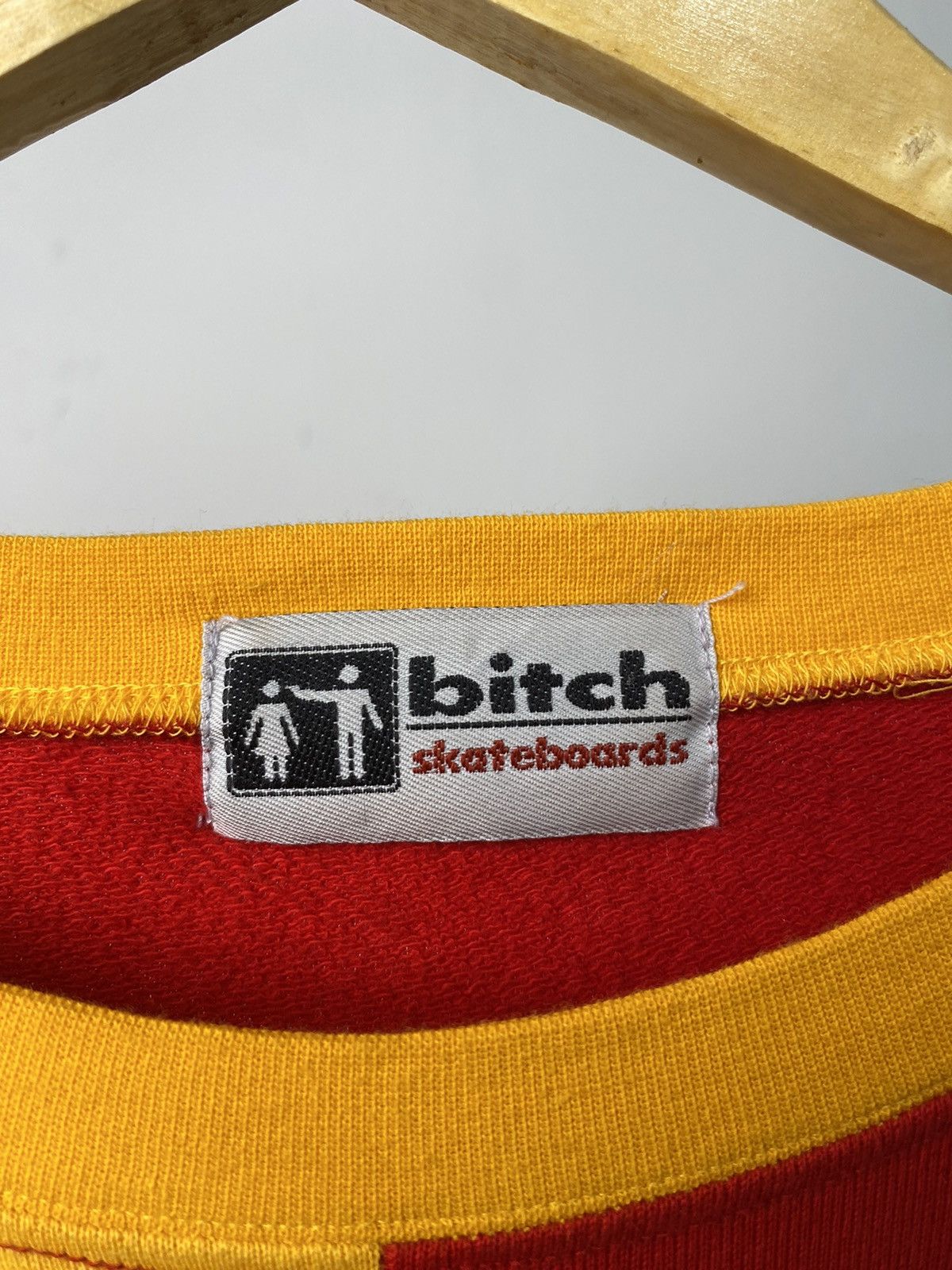 Girl Skateboards Bitch Sweatshirt Vintage Two Tone Size US XL / EU 56 / 4 - 4 Thumbnail