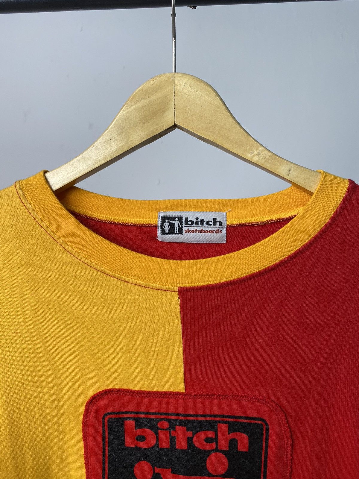 Girl Skateboards Bitch Sweatshirt Vintage Two Tone Size US XL / EU 56 / 4 - 3 Thumbnail