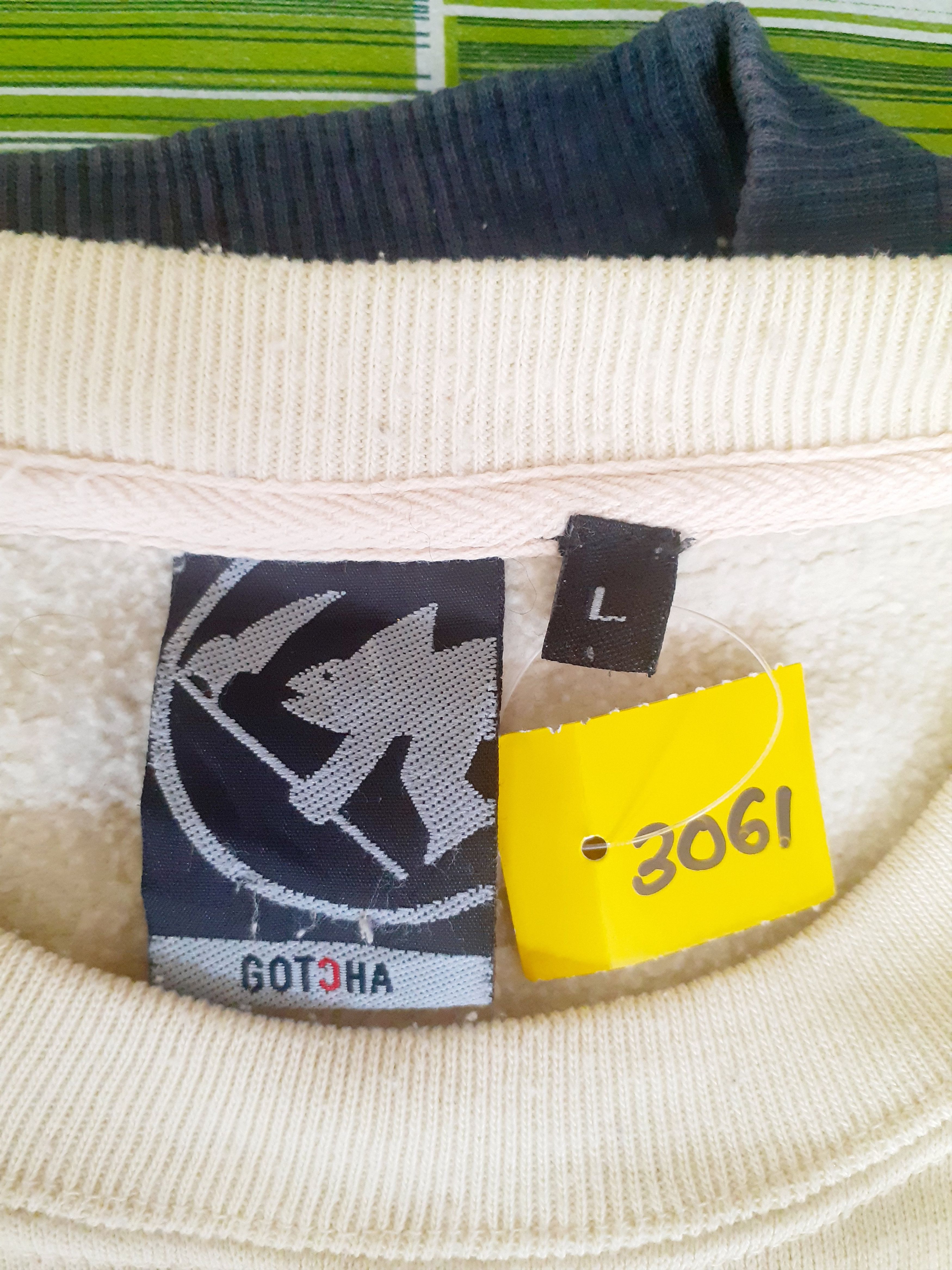 Gotcha Gotcha surf light yellow sweater sweatshirt #3061 Size US L / EU 52-54 / 3 - 11 Thumbnail