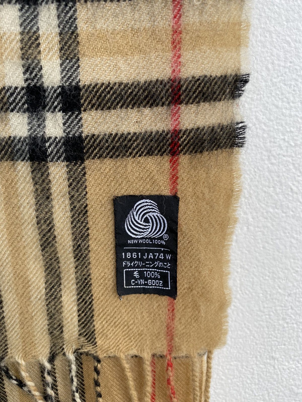 Designer × Japanese Brand 100% WOOL NOVA CHECK SCARVES Size ONE SIZE - 3 Thumbnail