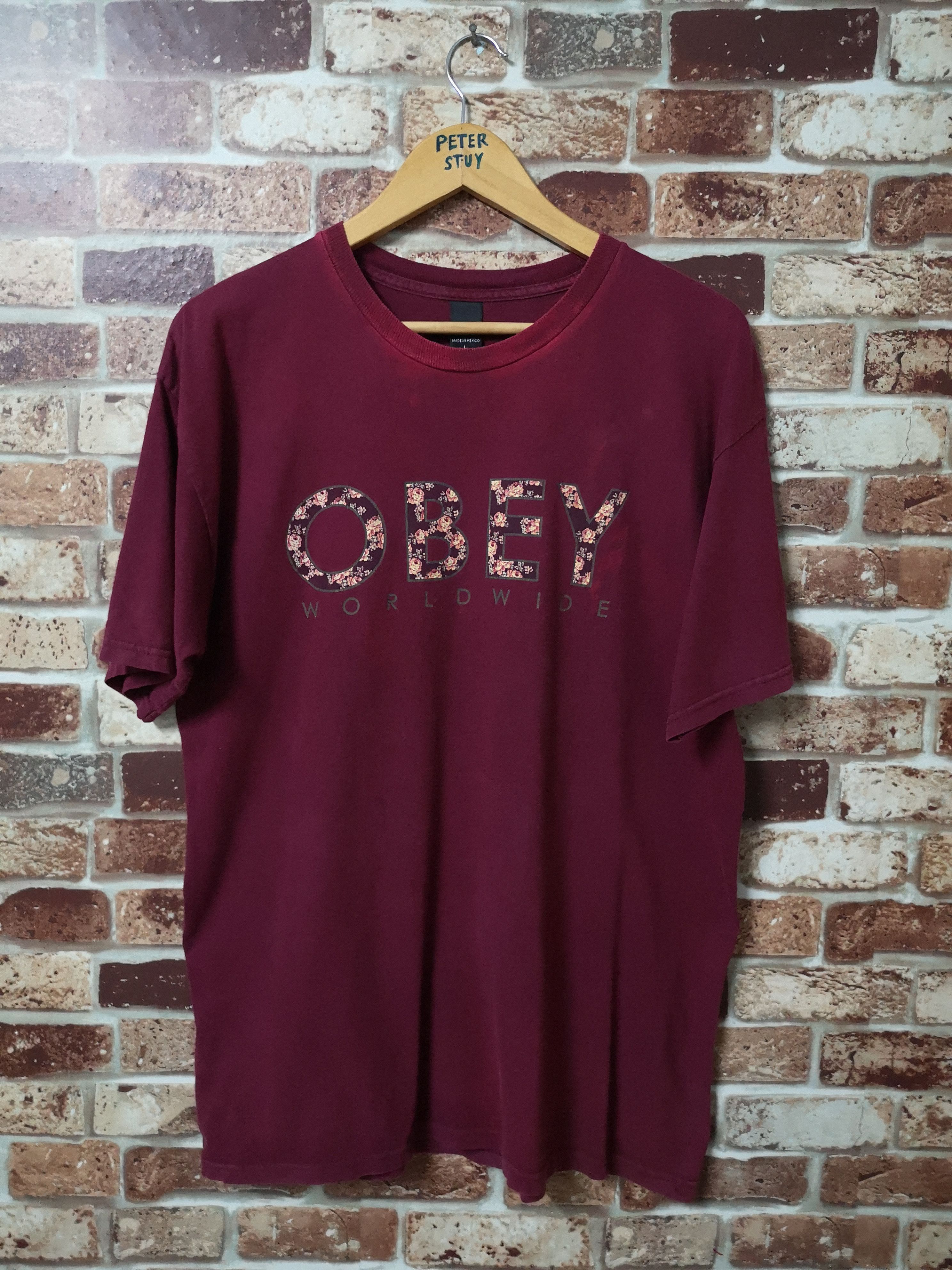 Obey Obey World Wide Big Logo Size US L / EU 52-54 / 3 - 1 Thumbnail