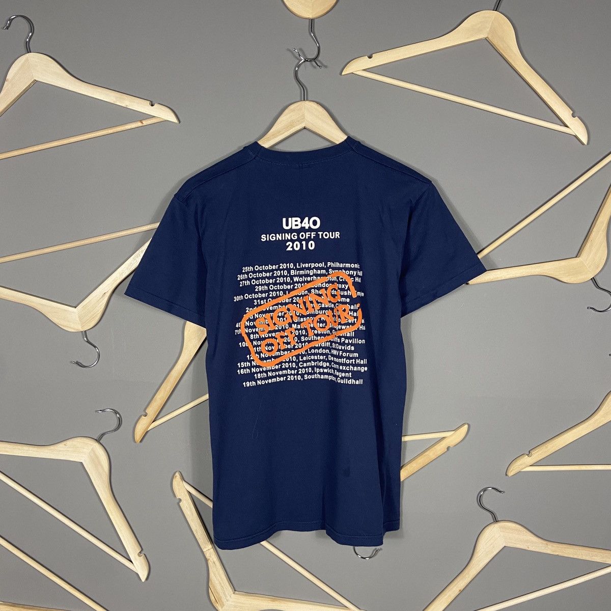 Band Tees × Vintage Vintage 2010 UB40 Signing Off Tour t-shirt Size US M / EU 48-50 / 2 - 5 Thumbnail