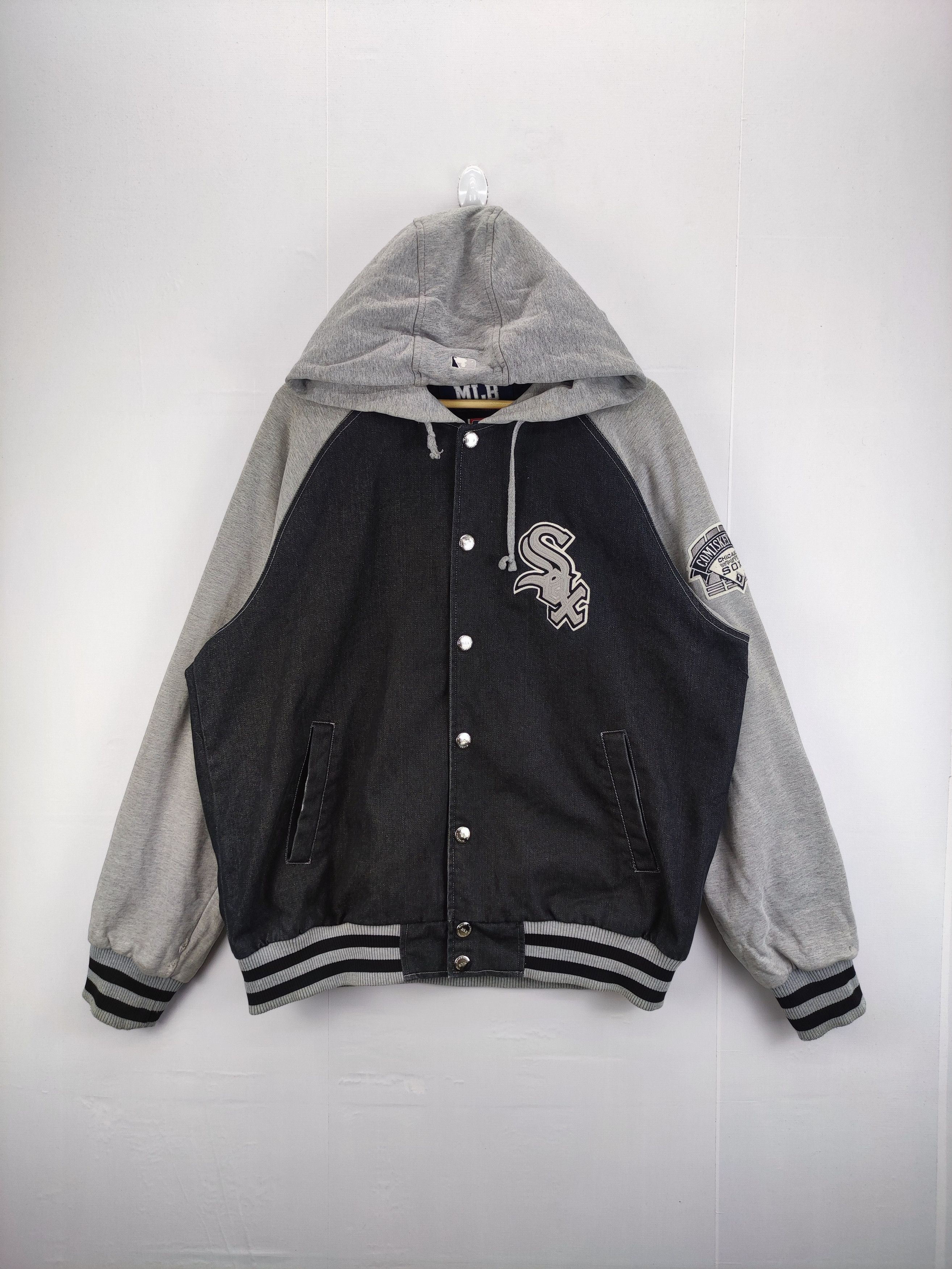 [MLB] Varsity Vintage Graphic Hood Zip up ★すぐ品切れ★ Amazon.com: Vintage Bald Head Island Distressed Red Varsity