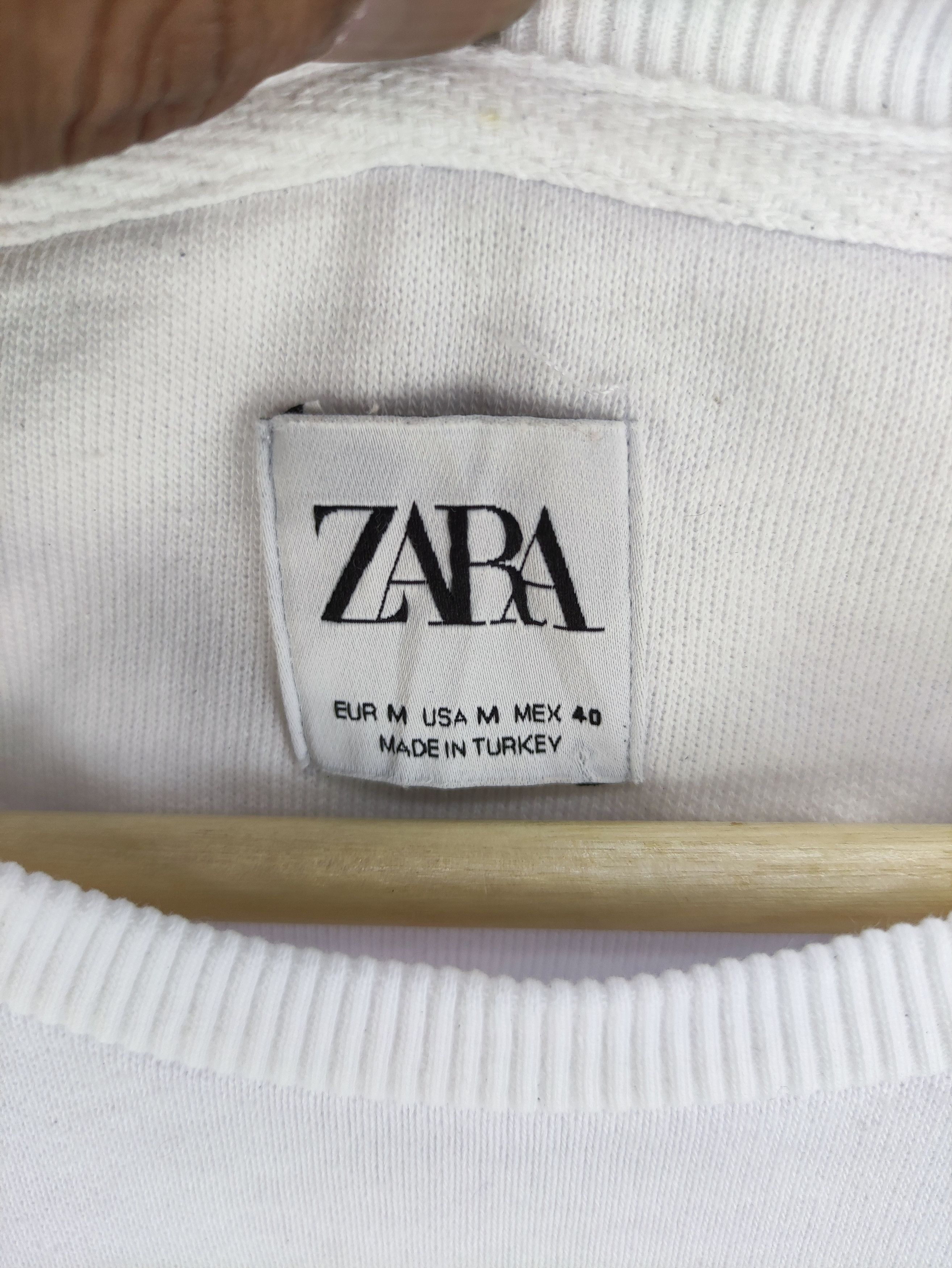 Zara Vintage Zara Embroidered Split Heart Sweatshirt Jumper Size US M / EU 48-50 / 2 - 2 Thumbnail