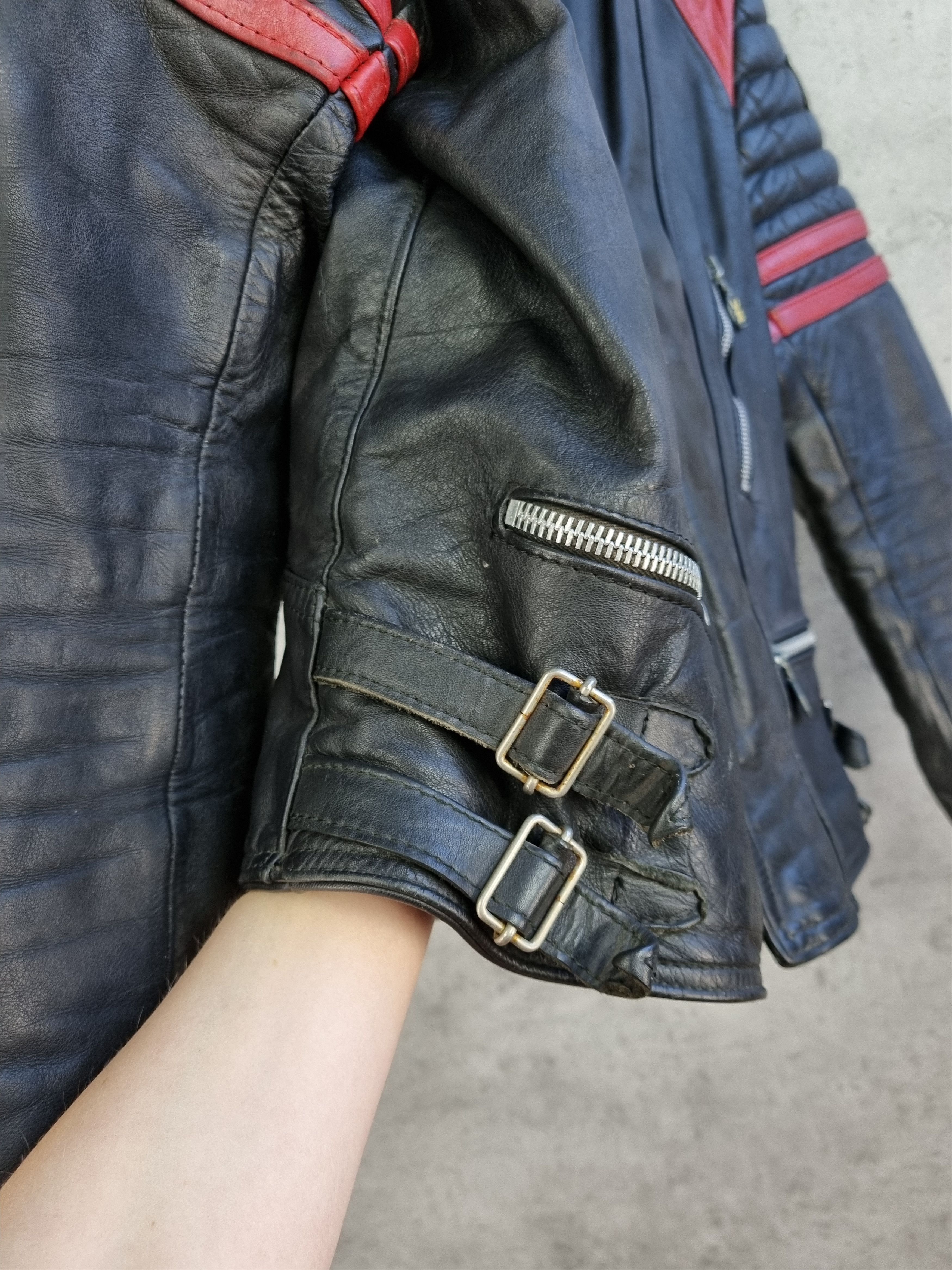 Genuine Leather Rare 70s MOTO CUIR french Biker leather jacket Size US S / EU 44-46 / 1 - 17 Thumbnail