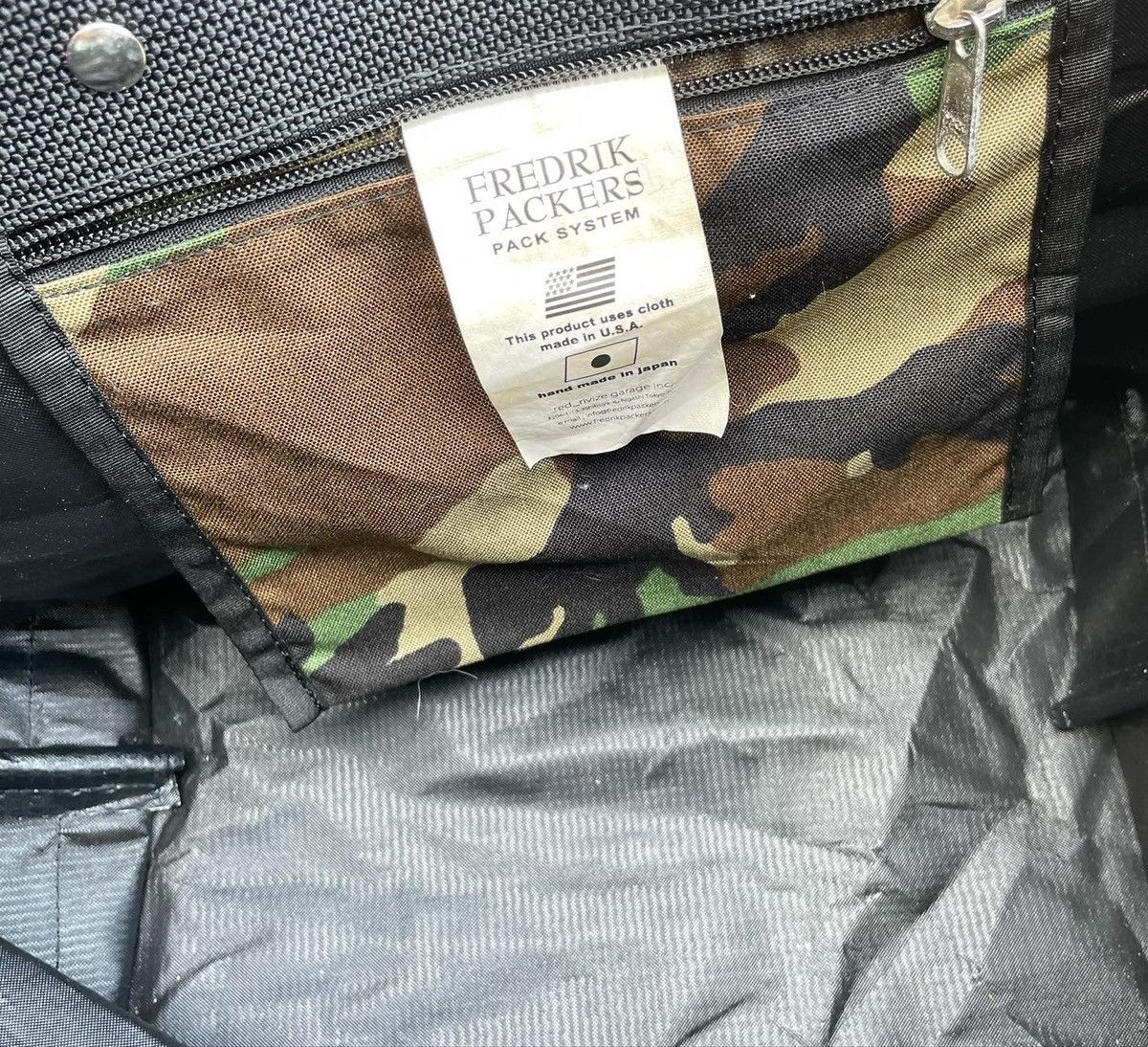 Japanese Brand Fredrick Packers Japan Messenger Bag Size ONE SIZE - 9 Thumbnail