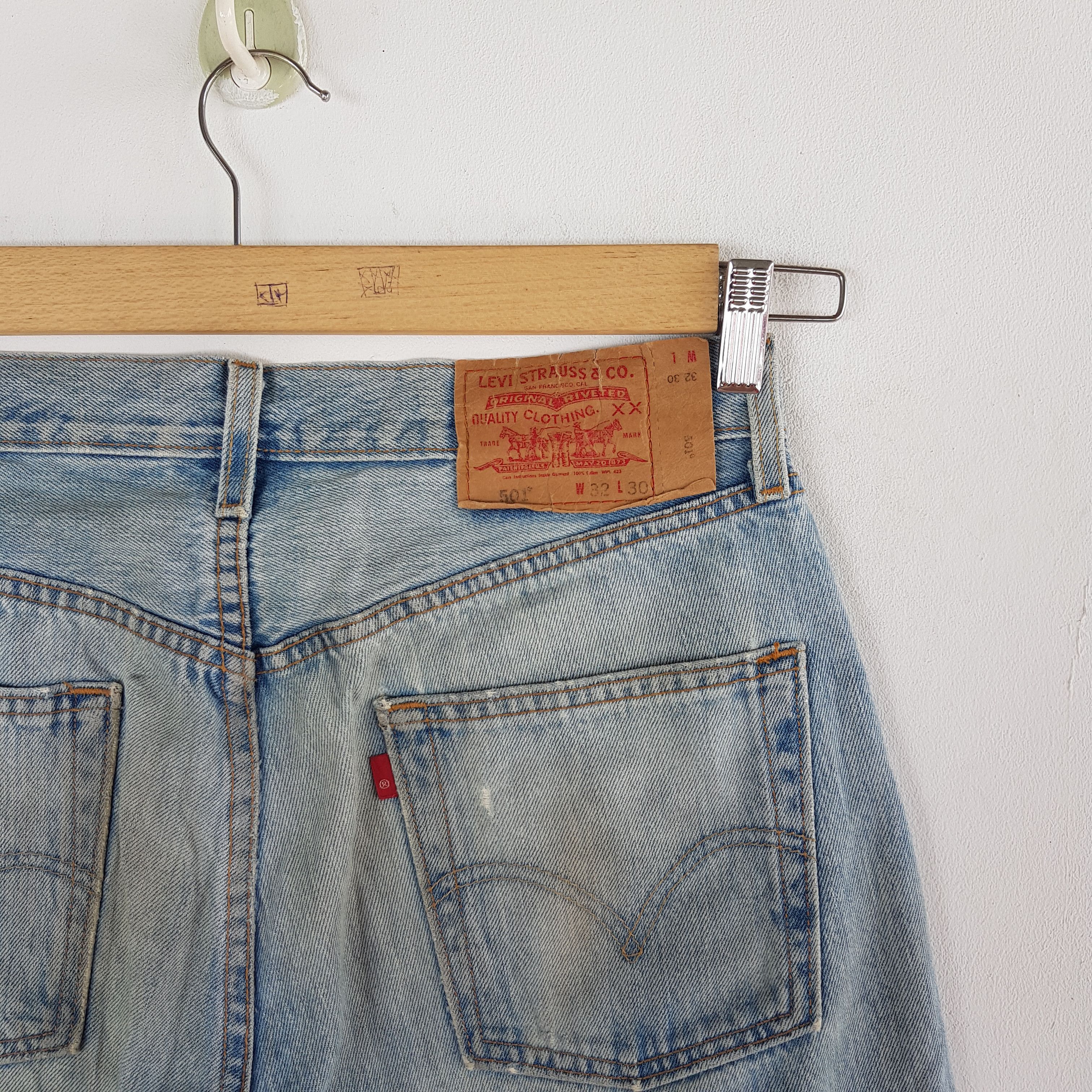 Levi's Vintage Levis 501 Sunfaded Jeans Levi's Light Wash Denim Size 30" / US 8 / IT 44 - 7 Thumbnail