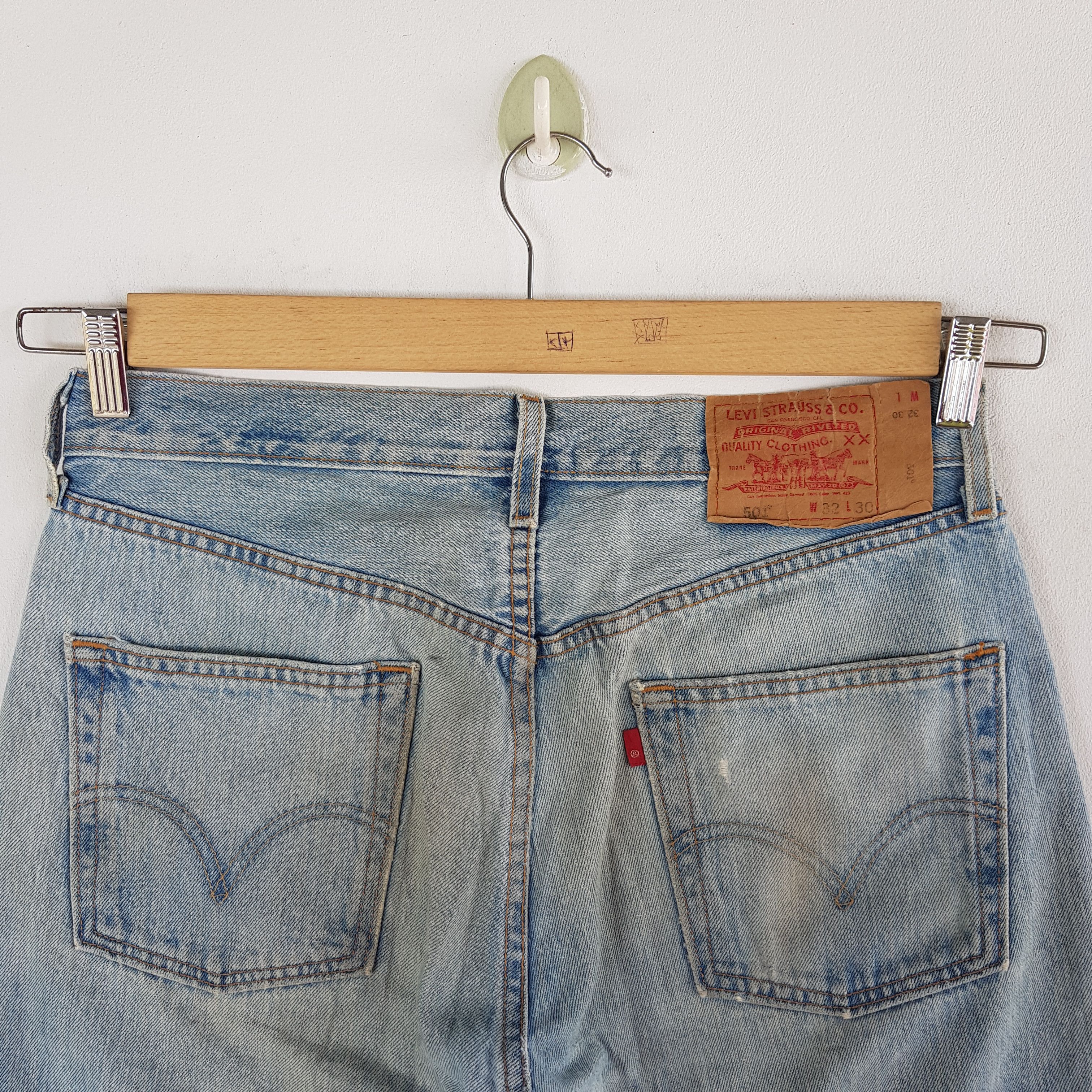 Levi's Vintage Levis 501 Sunfaded Jeans Levi's Light Wash Denim Size 30" / US 8 / IT 44 - 6 Thumbnail