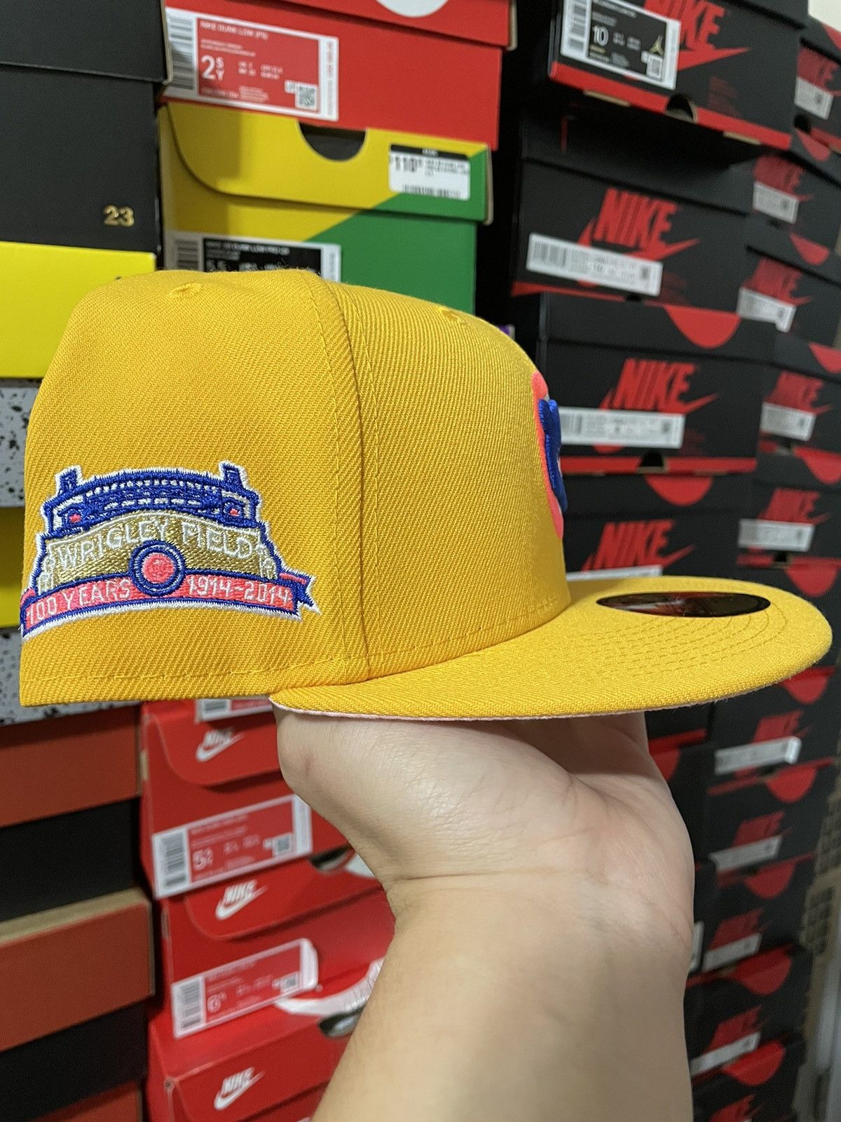 MLB × New Era ExclusiveFitted Yellow Pink Chicago Cubs 7 3/8 Wrigley Size ONE SIZE - 3 Thumbnail
