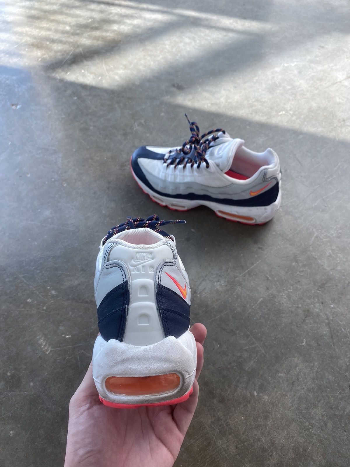 Nike Nike Air Max 95 Midnight Navy / Laser Orange / Pure Platinum Size US 7.5 / EU 40-41 - 4 Thumbnail