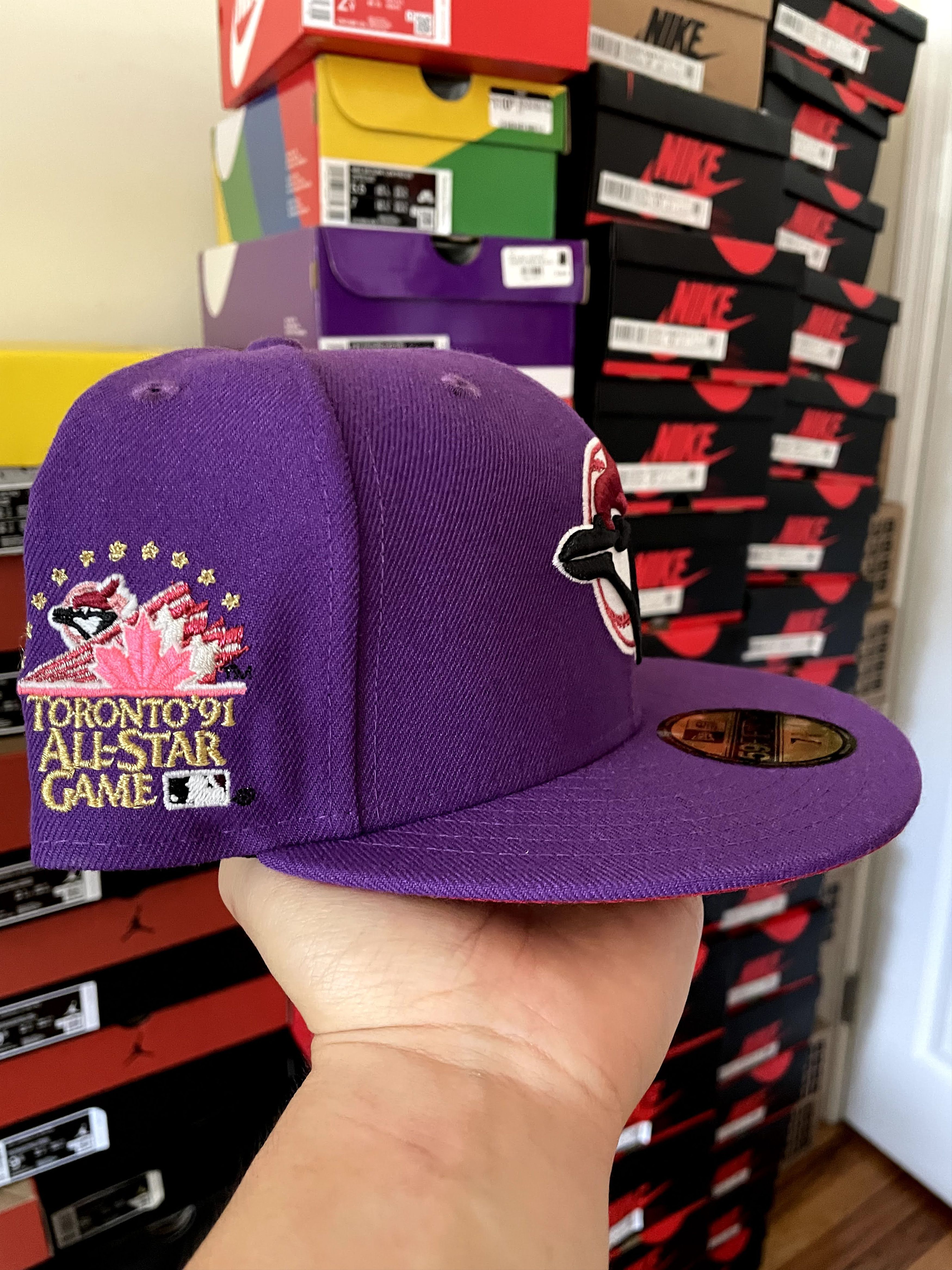 MLB × New Era Moesports NBA Crossover Toronto Blue Jays 7 3/8 Purple Red Size ONE SIZE - 3 Thumbnail