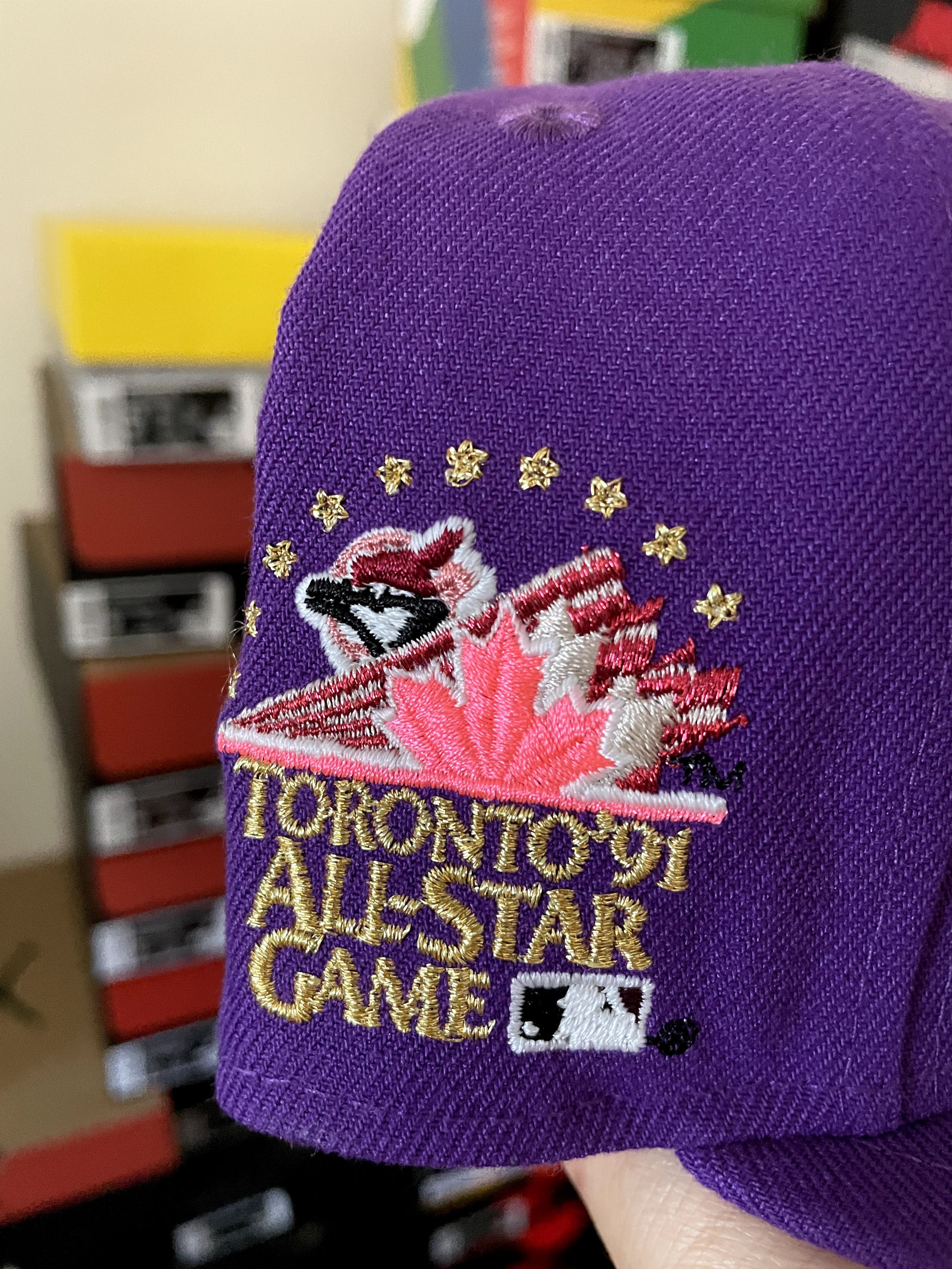 MLB × New Era Moesports NBA Crossover Toronto Blue Jays 7 3/8 Purple Red Size ONE SIZE - 4 Thumbnail