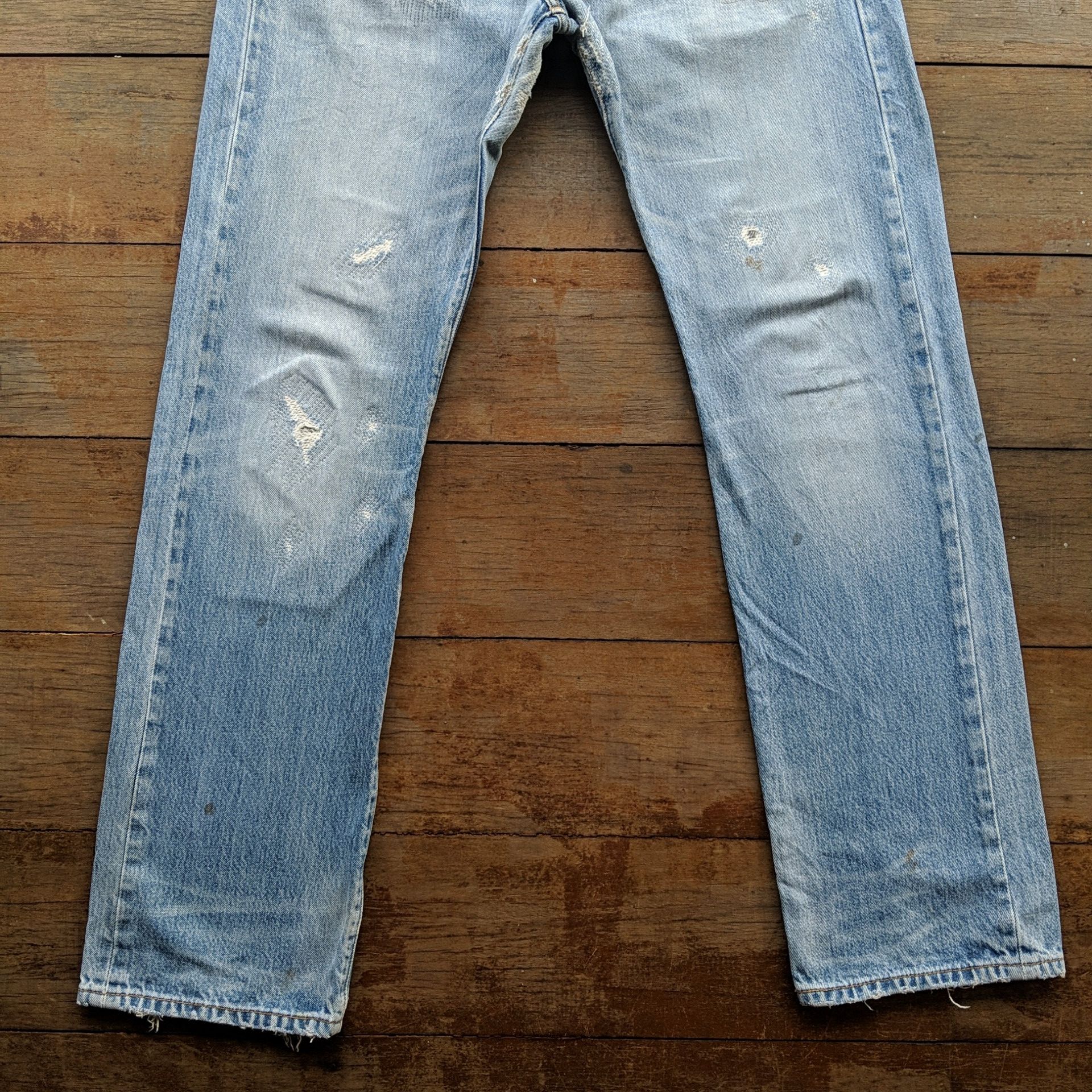 Japanese Brand Vintage Levi's 501 Button Fly Distressed Denim Jean Pant Size US 32 / EU 48 - 5 Thumbnail