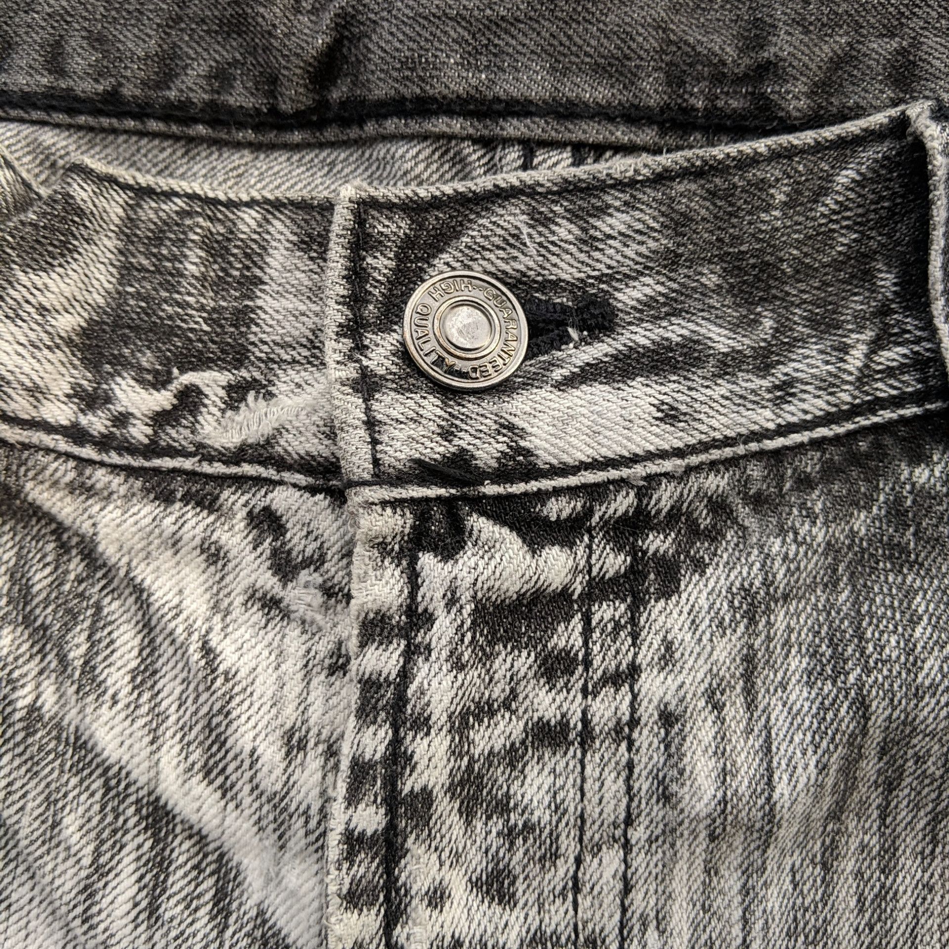 Japanese Brand Vintage Japanese Lightwash Distressed Denim Jean Pants Size US 34 / EU 50 - 5 Thumbnail
