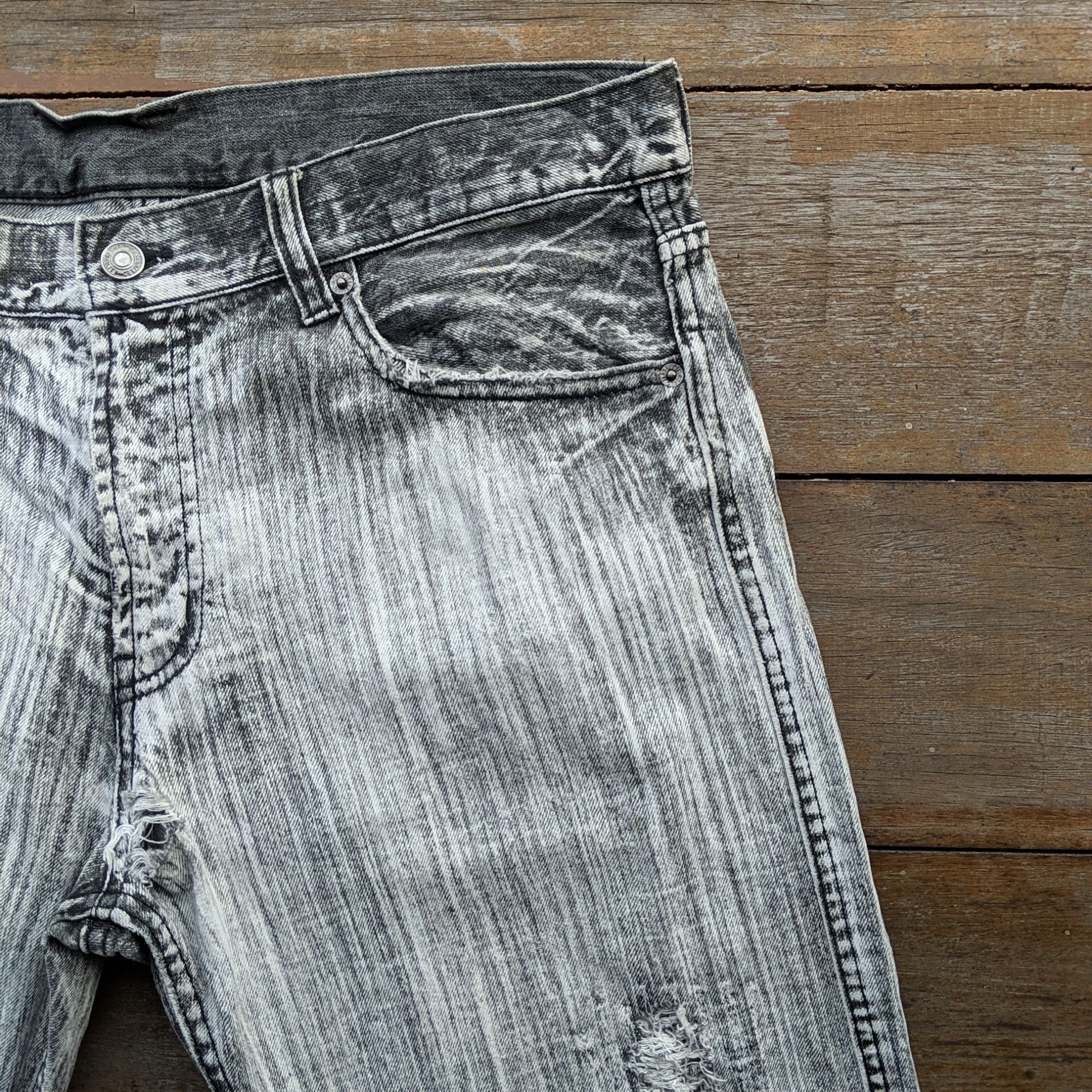 Japanese Brand Vintage Japanese Lightwash Distressed Denim Jean Pants Size US 34 / EU 50 - 4 Thumbnail