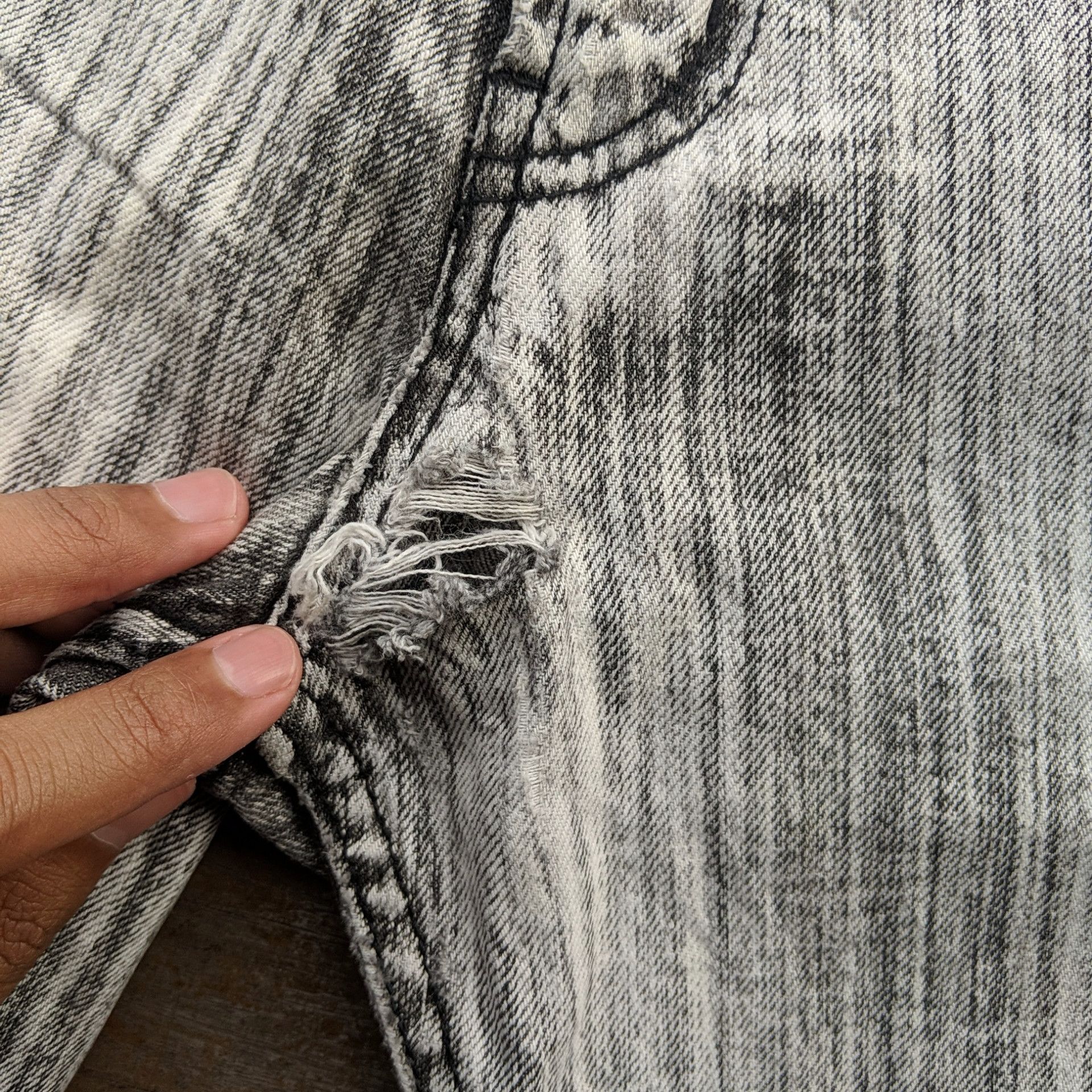 Japanese Brand Vintage Japanese Lightwash Distressed Denim Jean Pants Size US 34 / EU 50 - 6 Thumbnail