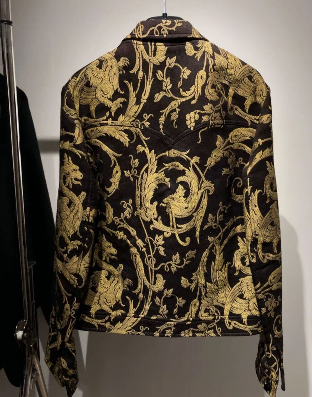 Saint Laurent Paris Saint Laurent Black dragon embroidery short jacket Size US S / EU 44-46 / 1 - 4 Thumbnail