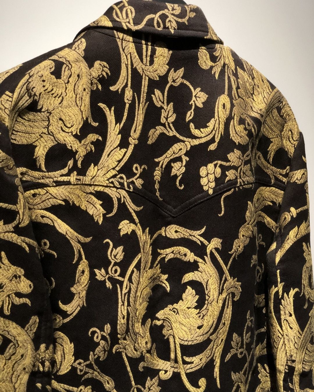Saint Laurent Paris Saint Laurent Black dragon embroidery short jacket Size US S / EU 44-46 / 1 - 6 Thumbnail