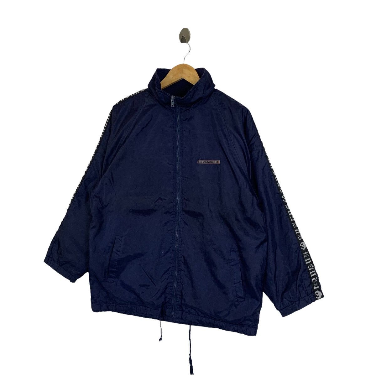 Vintage Vintage DRAGON Embroidered Side Tape Windbreaker Jacket Size US L / EU 52-54 / 3 - 4 Thumbnail