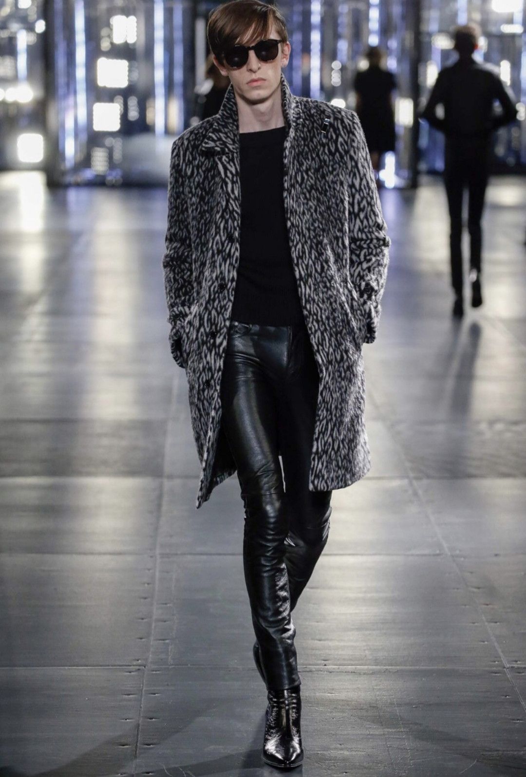 Saint Laurent Paris Saint Laurent Snow leopard print coat Size US M / EU 48-50 / 2 - 2 Thumbnail
