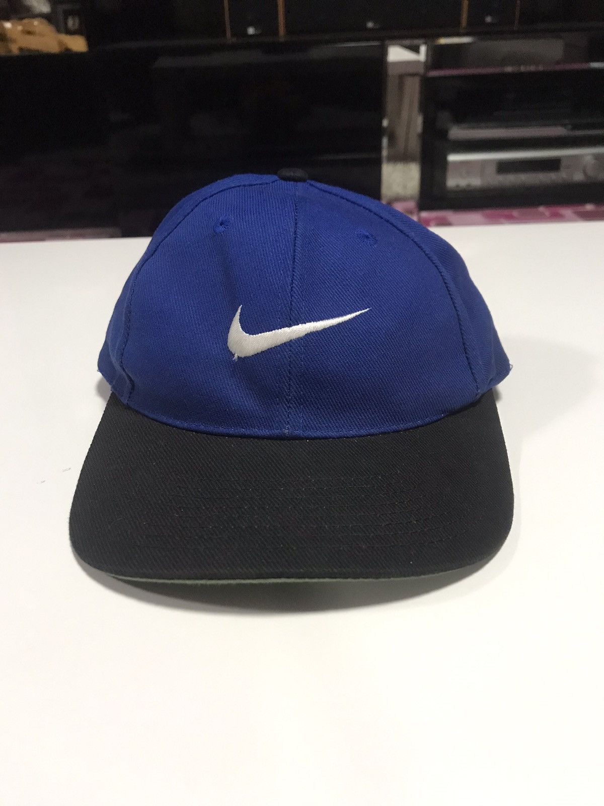 vintage nike swoosh cap