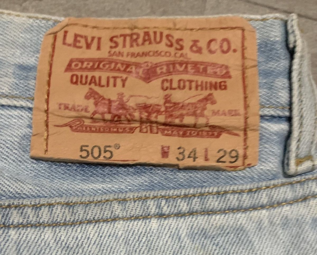 Levi's Vintage Levis 505 Light Wash Jeans Size US 34 / EU 50 - 6 Thumbnail