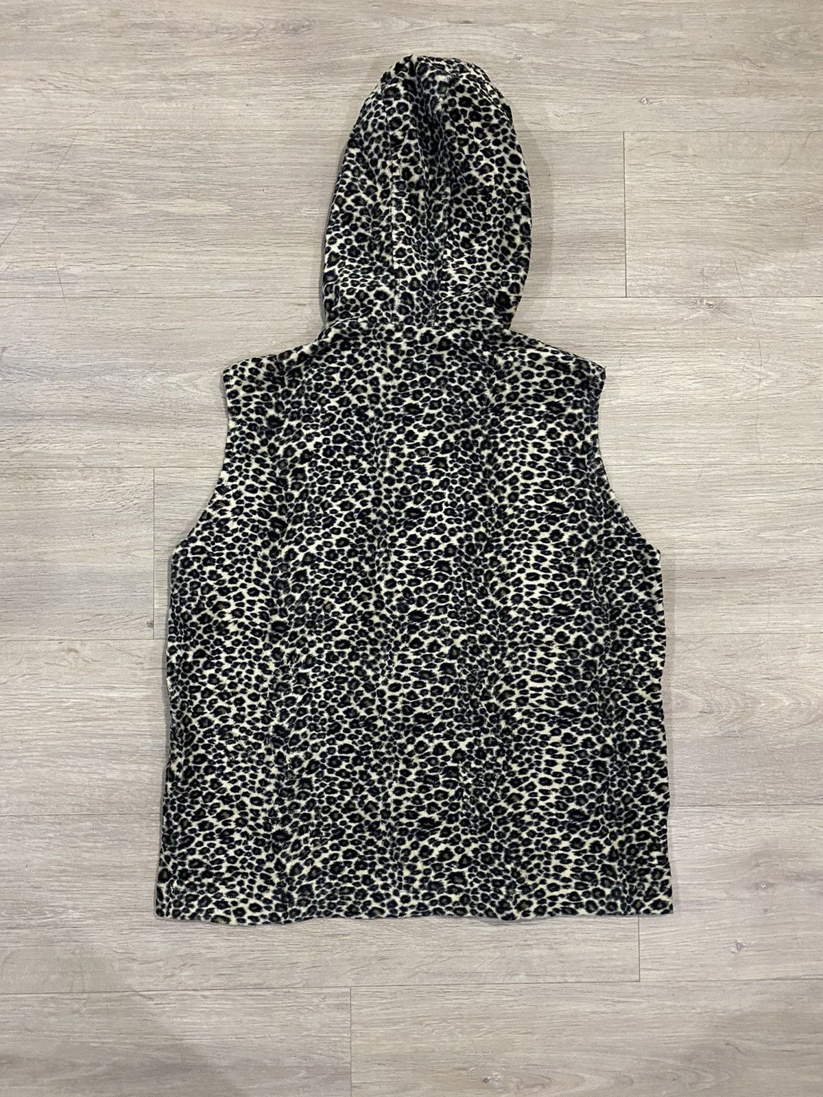 Japanese Brand 90s Japanese Brand Leopard fleece hoodie Size US M / EU 48-50 / 2 - 7 Thumbnail