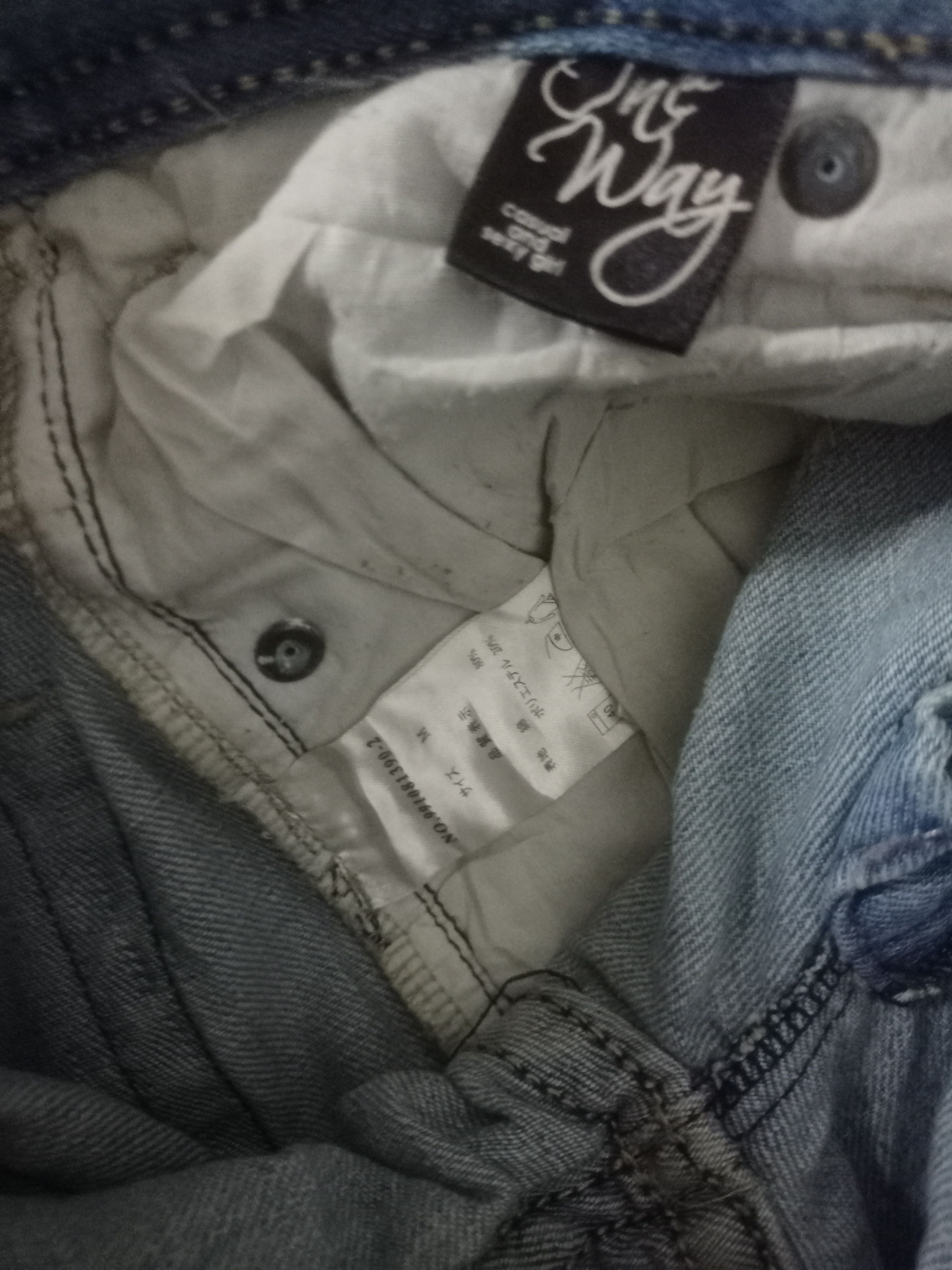 Japanese Brand Vintage Japanese Brand Faded Wash Distressed Jeans 29x30 Size US 29 - 19 Thumbnail