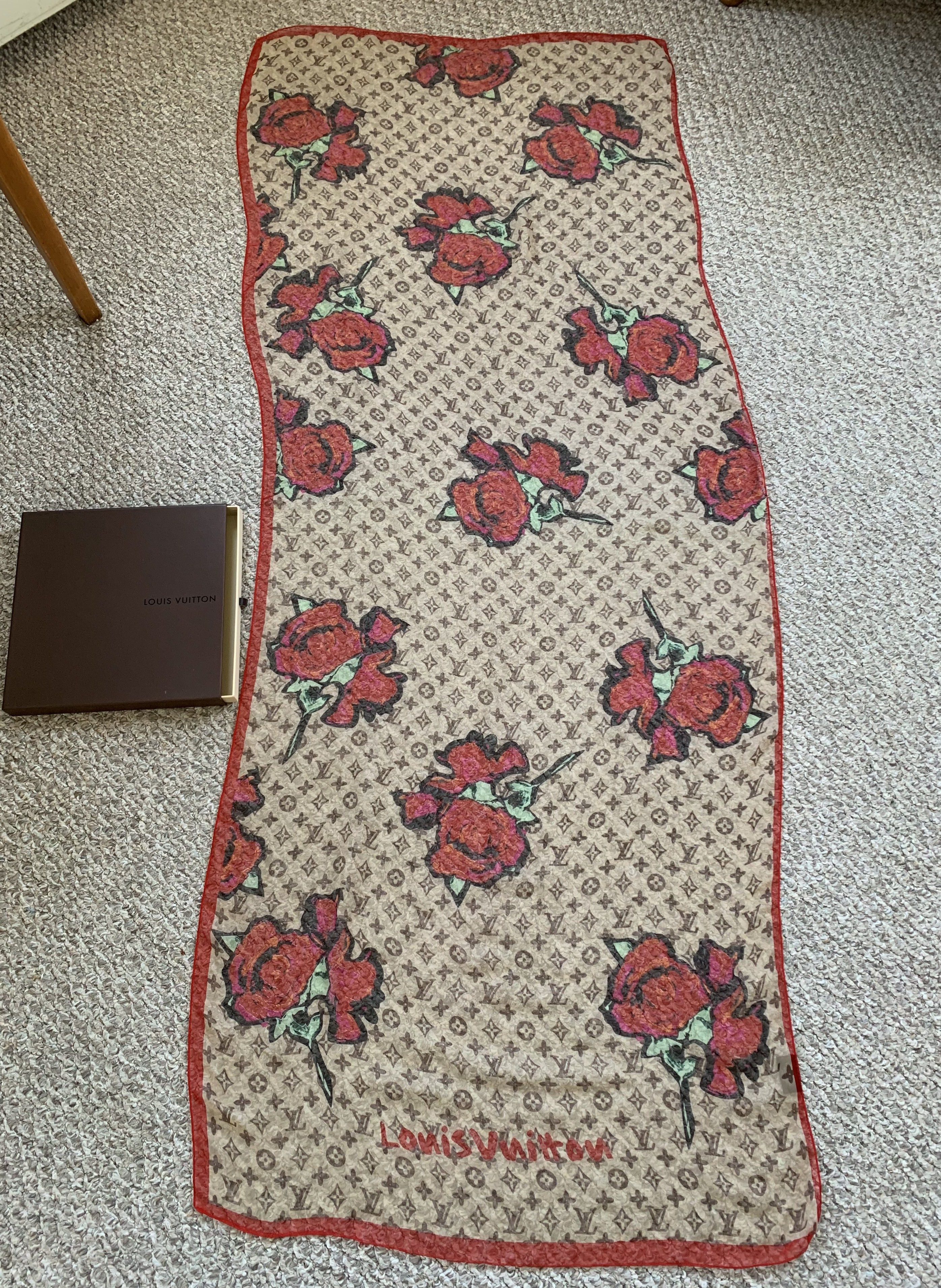 Louis Vuitton × Stephen Sprouse F/W 2008 Louis Vuitton x Sprouse Silk Roses Graffiti Scarf Size ONE SIZE - 5 Thumbnail