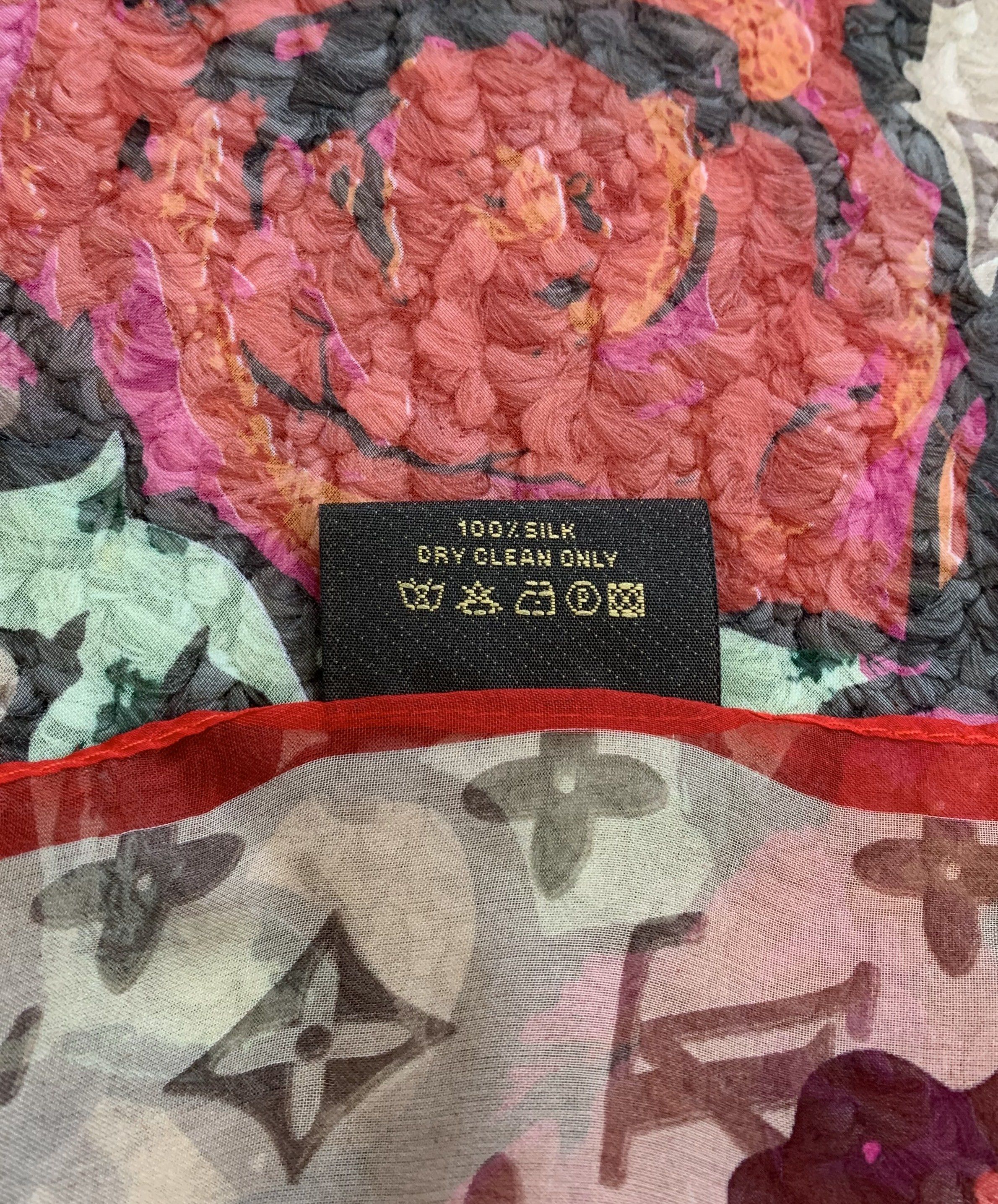 Louis Vuitton × Stephen Sprouse F/W 2008 Louis Vuitton x Sprouse Silk Roses Graffiti Scarf Size ONE SIZE - 7 Thumbnail
