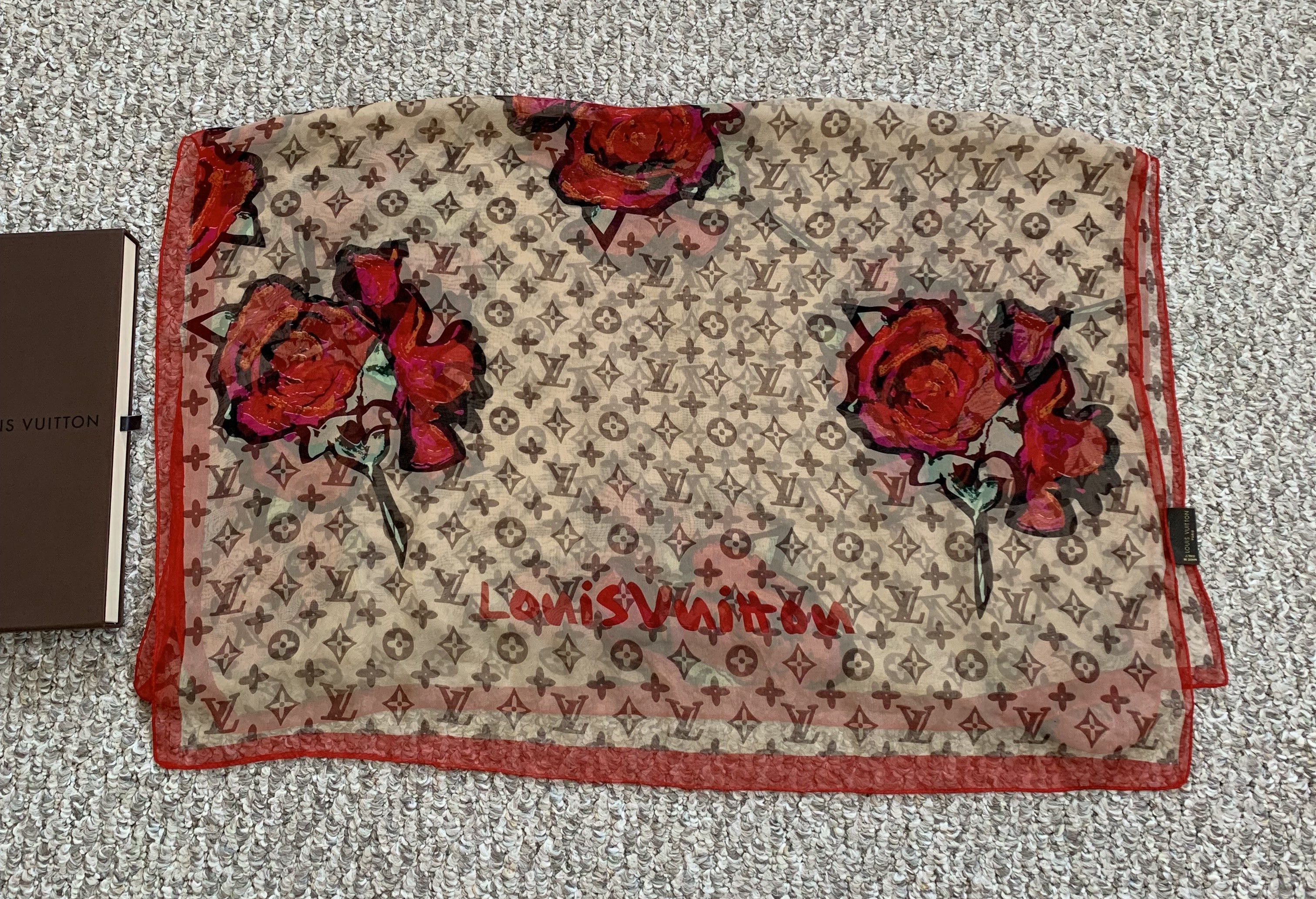 Louis Vuitton × Stephen Sprouse F/W 2008 Louis Vuitton x Sprouse Silk Roses Graffiti Scarf Size ONE SIZE - 1 Thumbnail