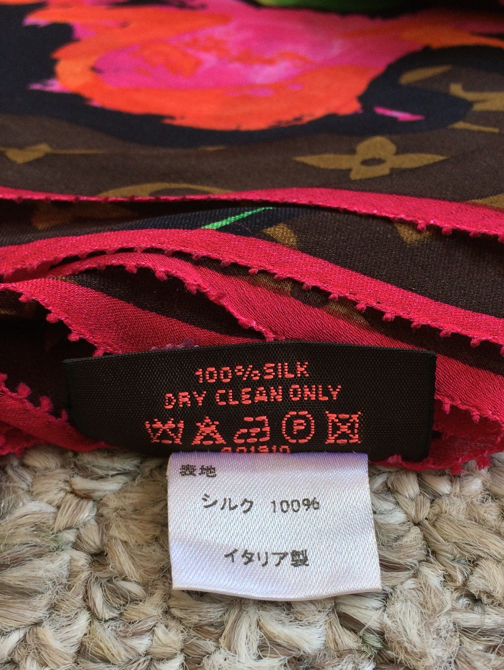Louis Vuitton × Stephen Sprouse F/W 2008 Louis Vuitton x Sprouse Silk Roses Graffiti Scarf Size ONE SIZE - 7 Thumbnail