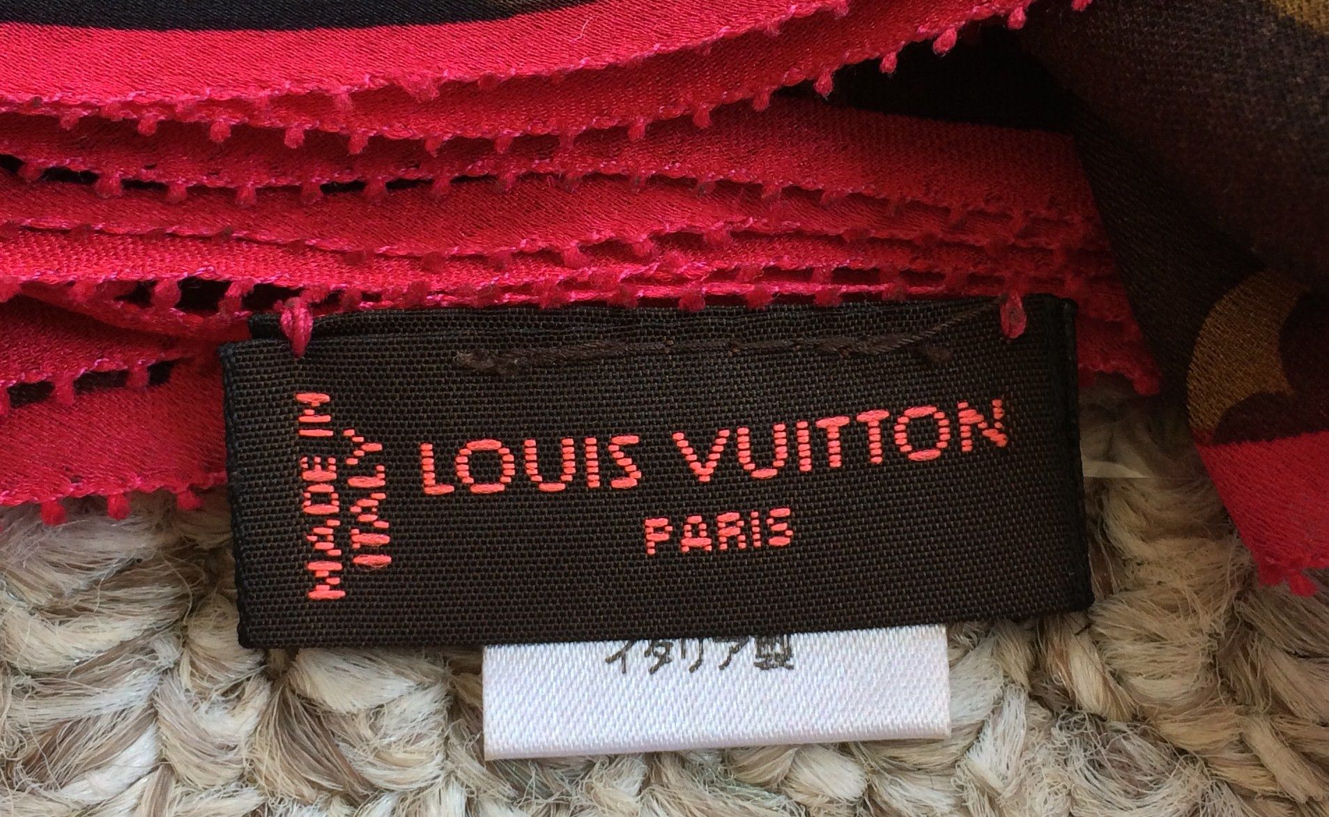 Louis Vuitton × Stephen Sprouse F/W 2008 Louis Vuitton x Sprouse Silk Roses Graffiti Scarf Size ONE SIZE - 6 Thumbnail