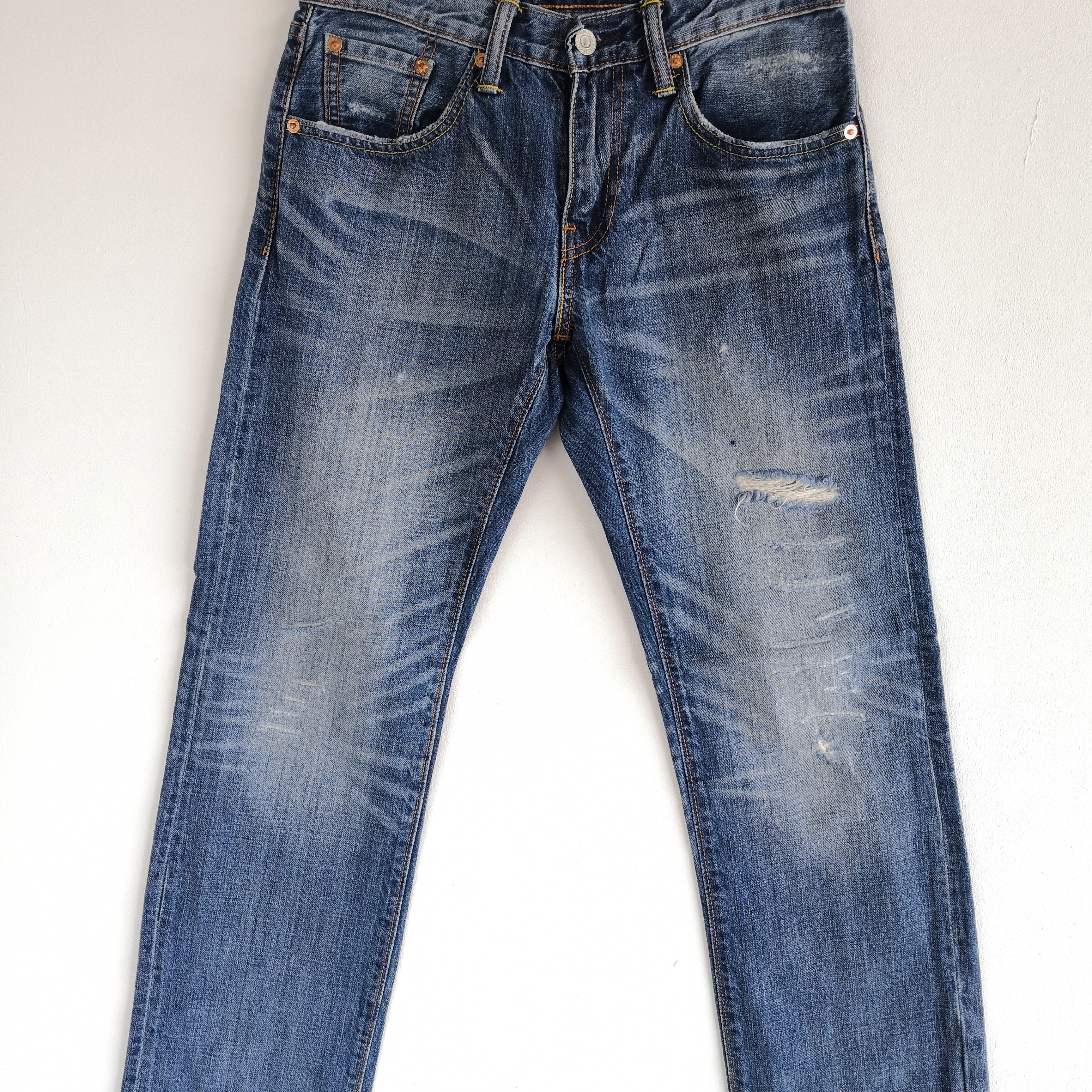 Levi's Vintage Levis Jeans Distressed Levi's Faded Light Wash Denim Size 28" / US 6 / IT 42 - 4 Thumbnail
