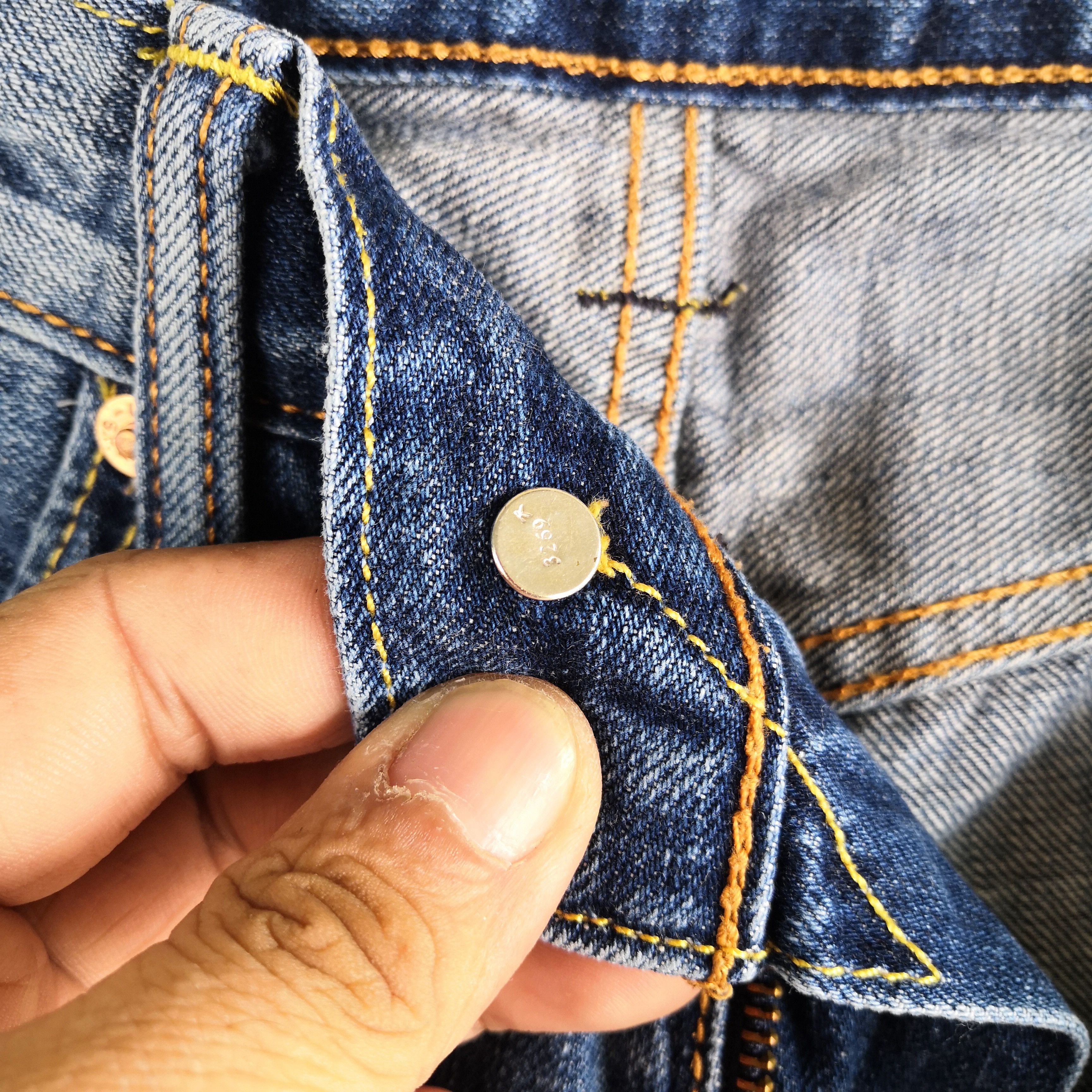 Levi's Vintage Levis Jeans Distressed Levi's Faded Light Wash Denim Size 28" / US 6 / IT 42 - 9 Thumbnail