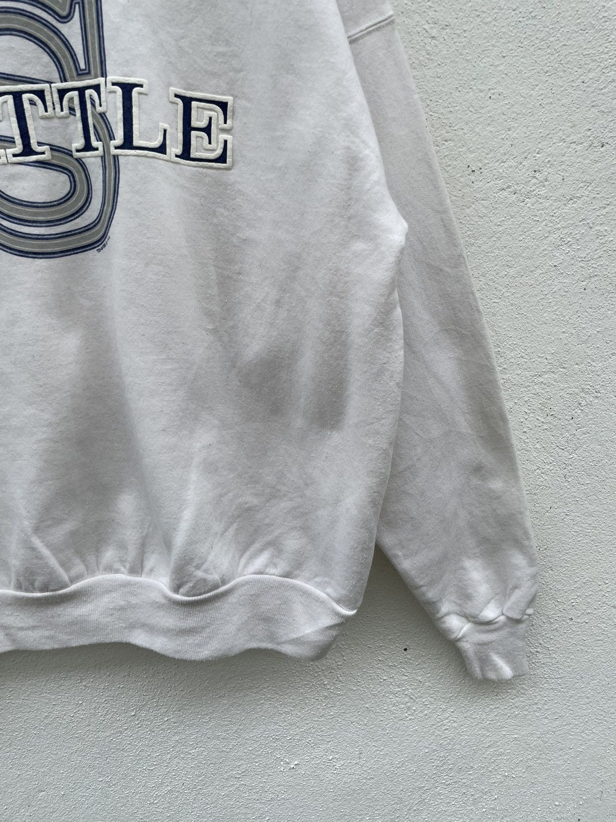 Hanes × MLB × Vintage Vintage 90s Seattle Big Logos Sweatshirt Size US XL / EU 56 / 4 - 3 Thumbnail