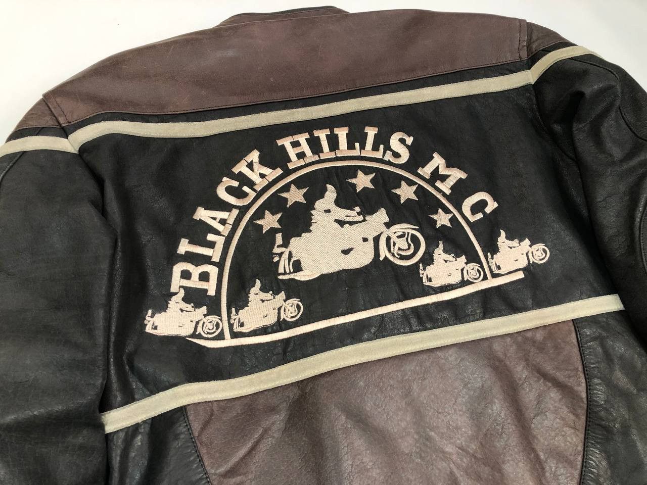 Other Black Hills Top Range Vintage Racing Size US L / EU 52-54 / 3 - 7 Thumbnail