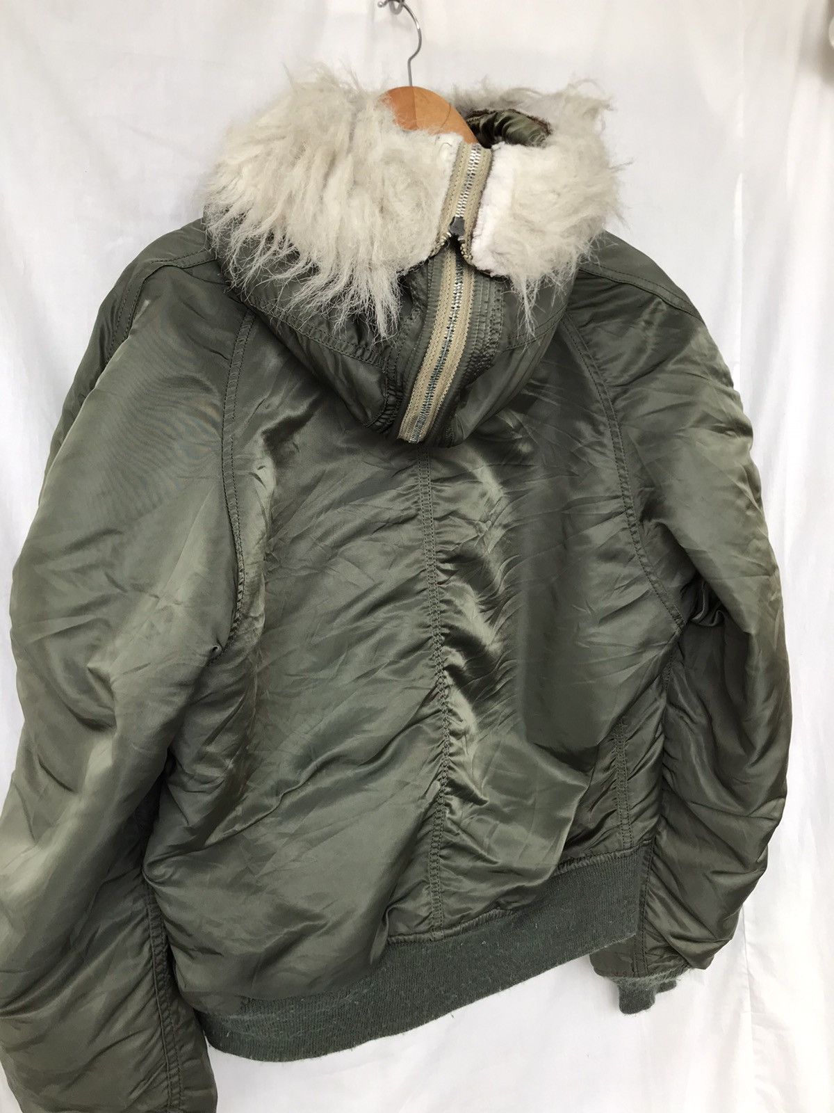 Alpha Industries × Vintage Vintage Alpha Industrie Flying Jacket N-2B Fur Hooded Jacket Size US M / EU 48-50 / 2 - 15 Thumbnail