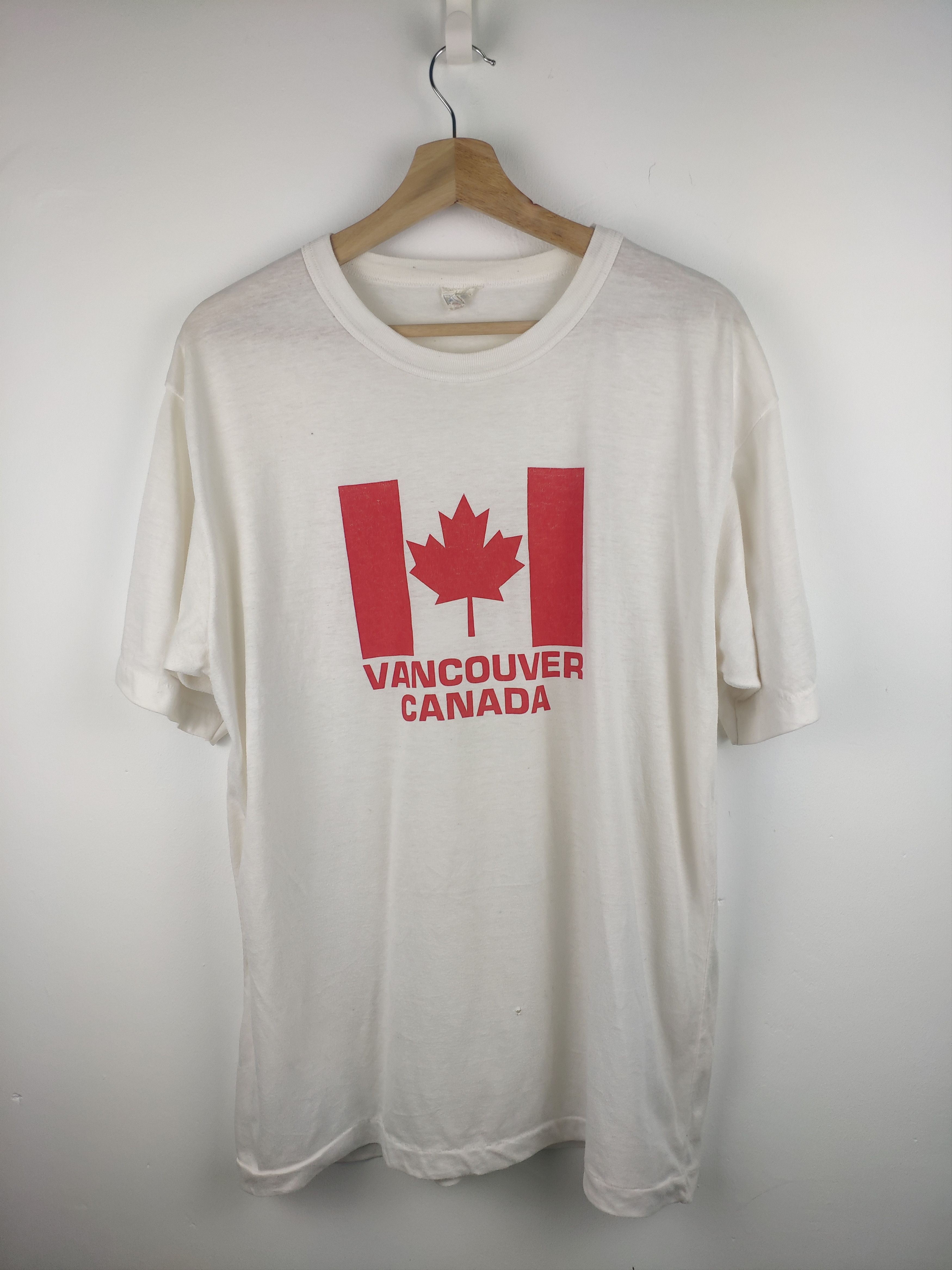 Vintage Vintage Canada Shirt Vancouver Canada Single Stich Size US M / EU 48-50 / 2 - 1 Thumbnail