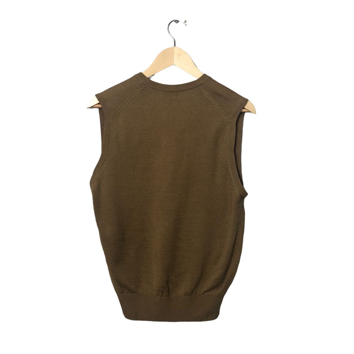 Aran Isles Knitwear Vintage Crocodile V Neck Embroidery Small Logo knitwear Vest Size US S / EU 44-46 / 1 - 4 Thumbnail