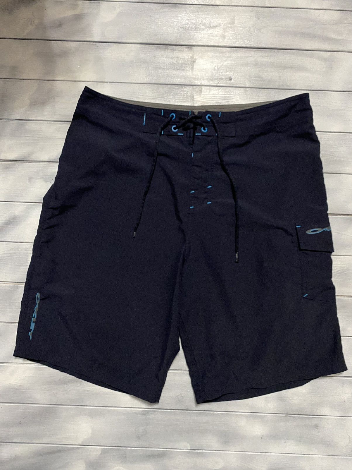 Oakley Rare Vintage Shorts Oakley Y2K style Japan. Size US 34 / EU 50 - 1 Thumbnail