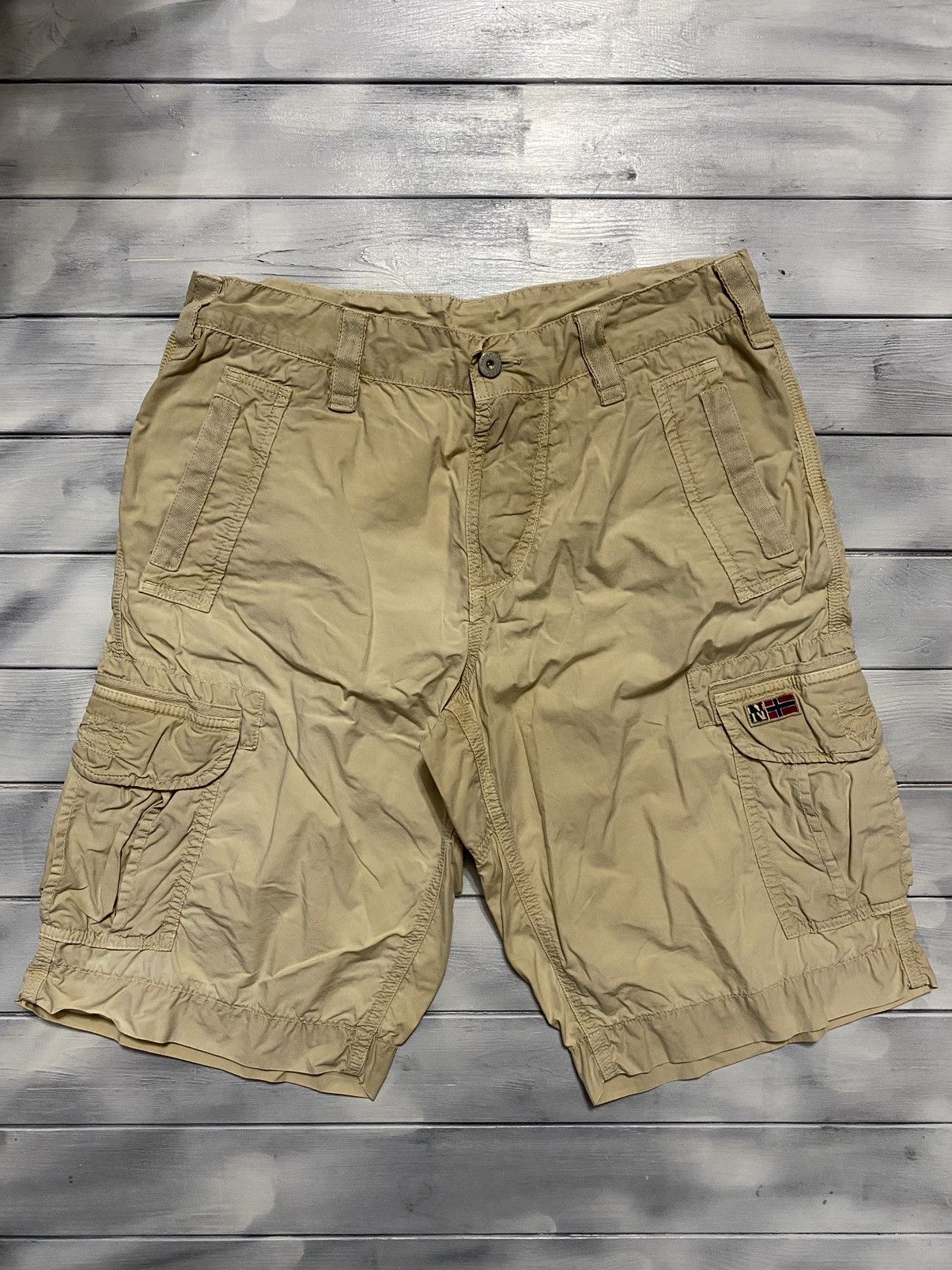 Napapijri Rare Multipocket Shorts Napapijri Y2K style. Size US 32 / EU 48 - 1 Thumbnail