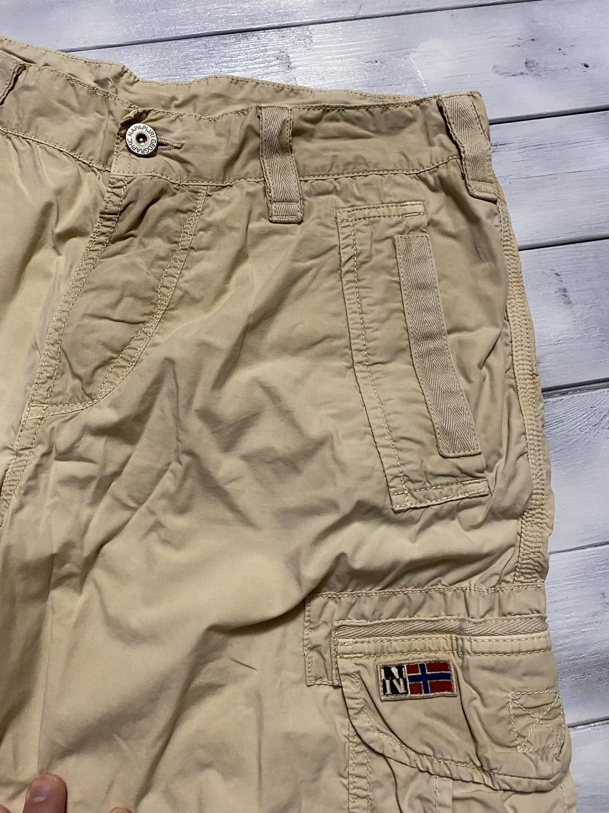 Napapijri Rare Multipocket Shorts Napapijri Y2K style. Size US 32 / EU 48 - 6 Thumbnail